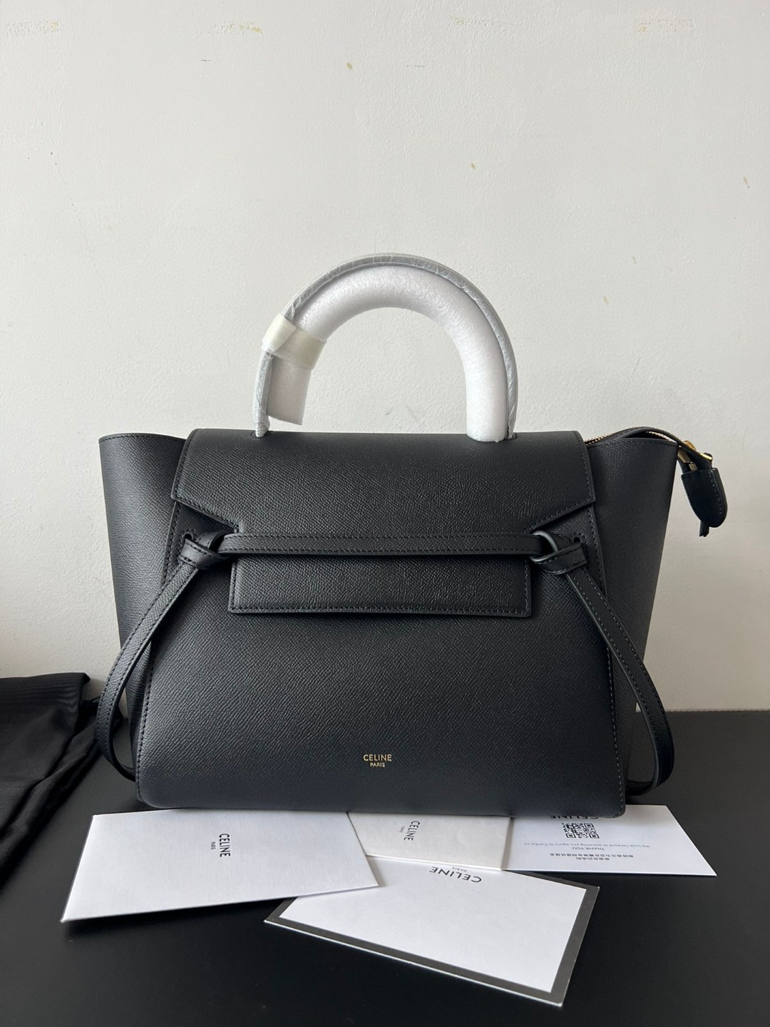 Unknown 28cmmini belt鲶鱼包 进口 皮手掌纹小牛皮 内里磨砂皮 手拎 单肩背