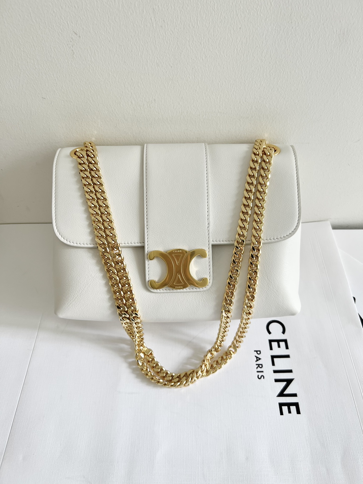 Celine 25cm white