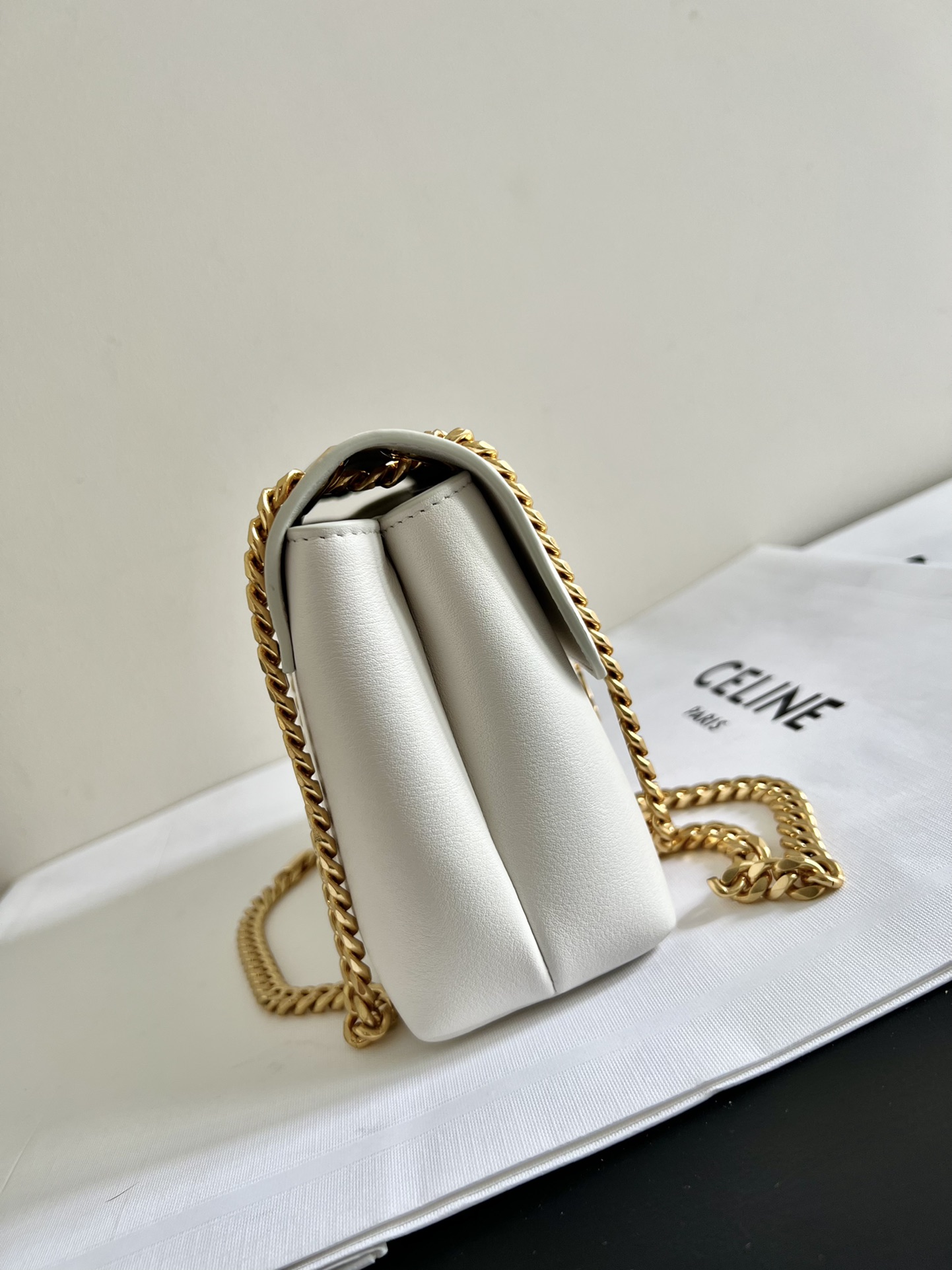 Celine 23cm teen, genuine special grade all steel, leather imported from Italyexpensive sheepskin lining, hardware special grade all steel