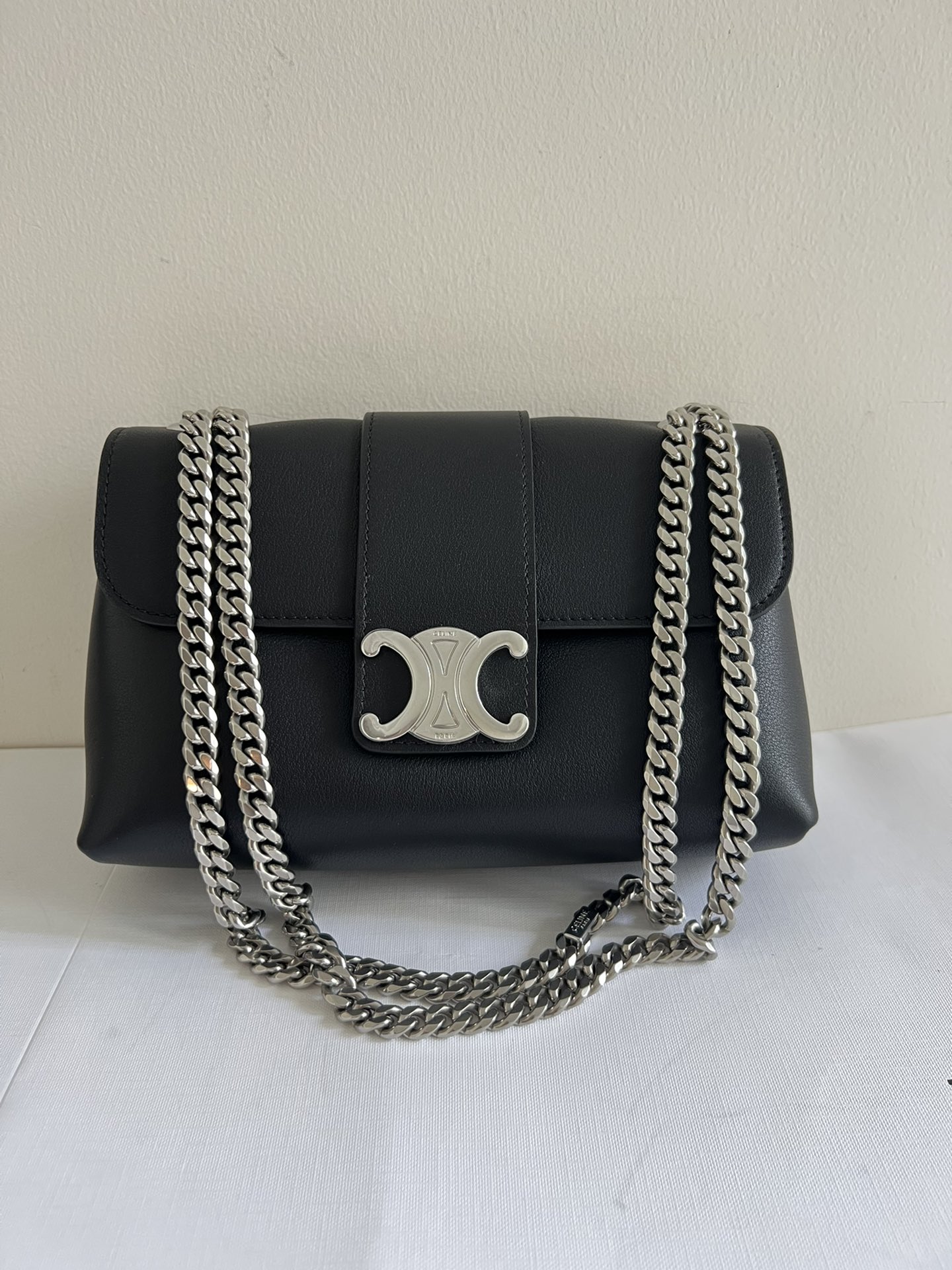 Celine 23cm teen, genuine special grade all steel, leather imported from Italyexpensive sheepskin lining, hardware special grade all steel