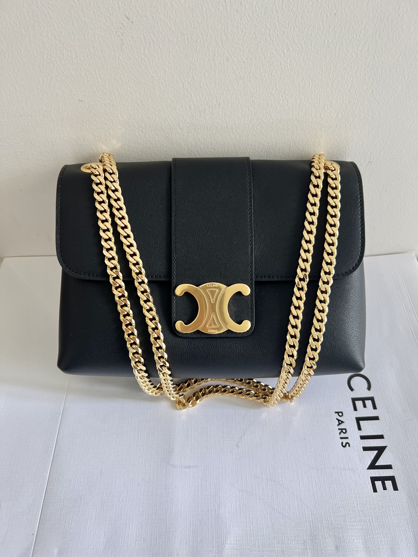 Celine 25cm black gold