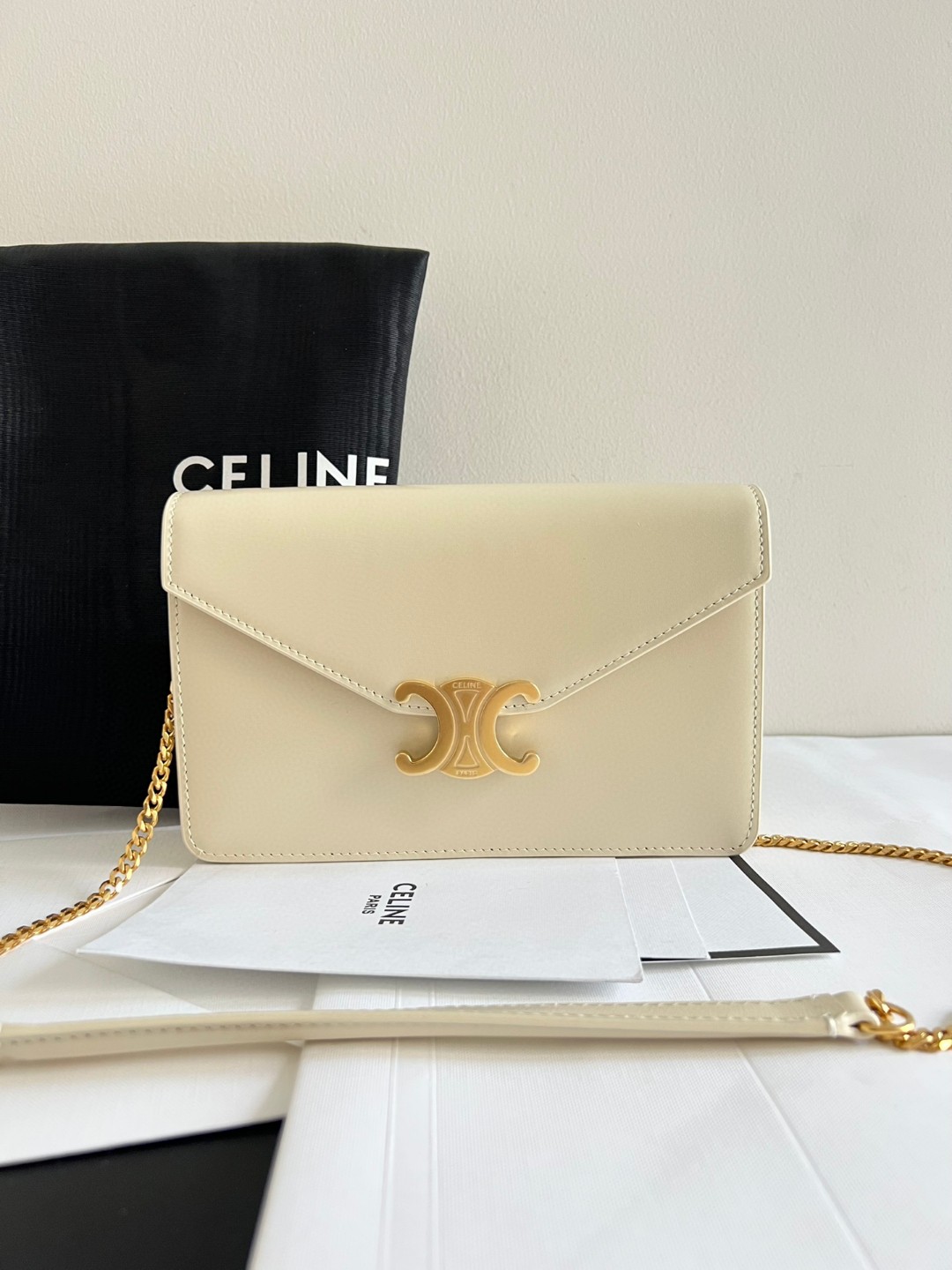 celine envelope