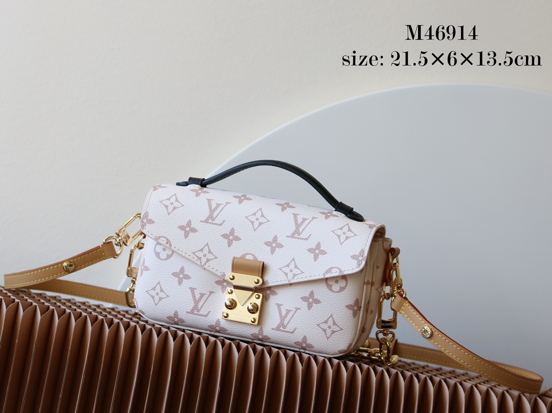 Louis Vuitton Handbags Messenger Bags White Polishing Monogram Canvas Fashion M46914