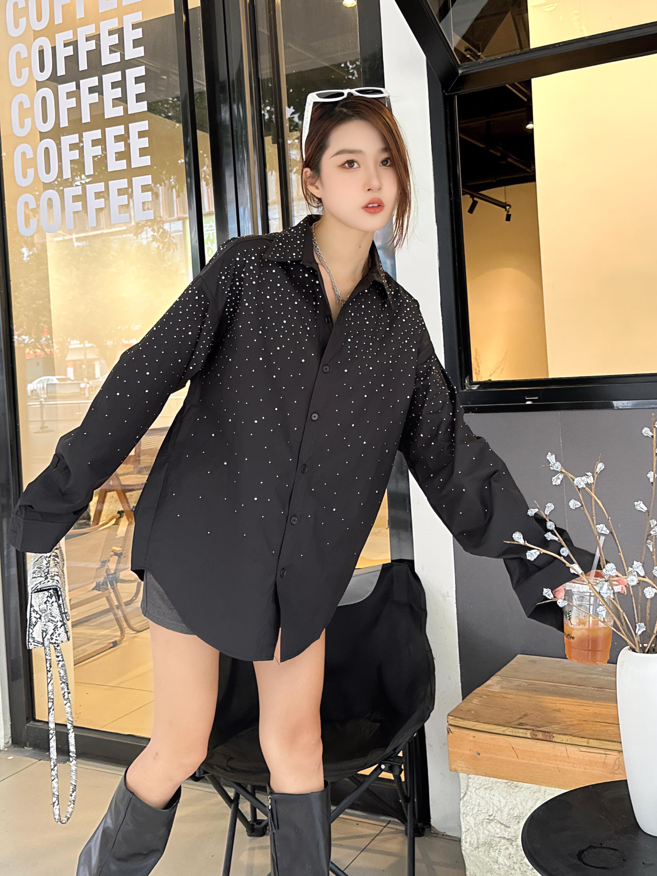 GIVENCHYGivenchy 23Fw starry rhinestones shirt upper body effect