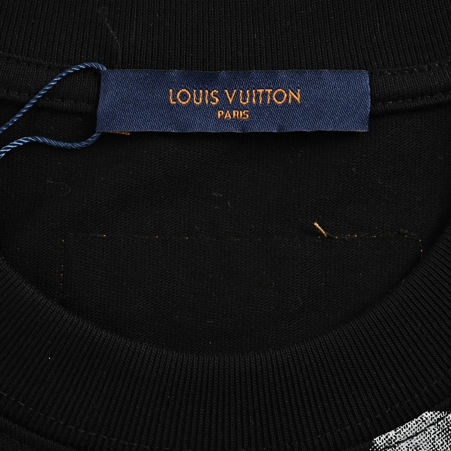Louis Vuitton/路易威登 水墨晕染字母印花短袖-Chinese UA Cheap High Quatity Brand Clothes Bags handbags Sneakers wholesale wholesaler seller from China Factory suppliers Fashion Clothing Shoes best Quality Beautiful Price Louis Vuitton/路易威登 水墨晕染字母印花短袖