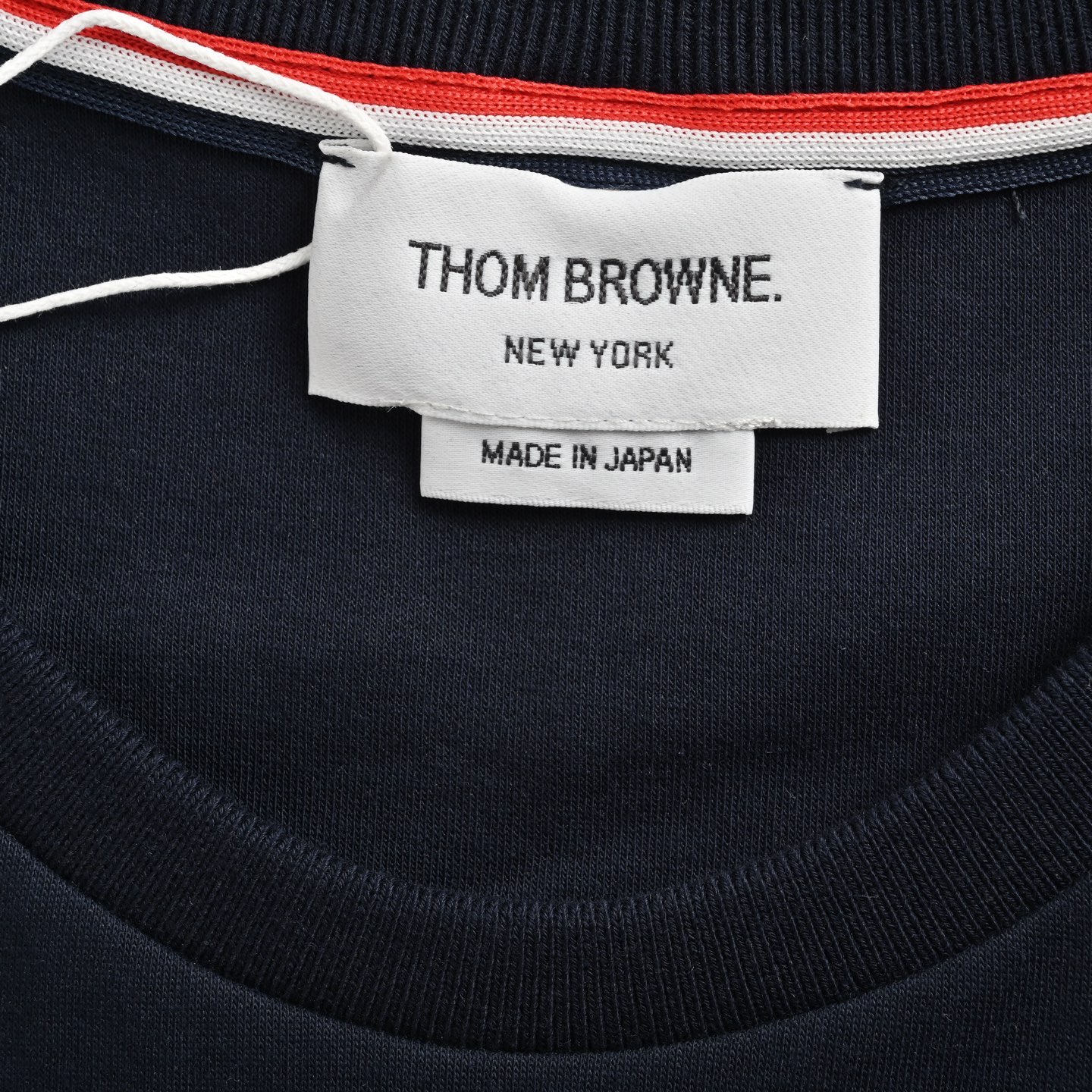 Thom Browne/汤姆布朗 25ss 袖口三色条纹织带短袖-Chinese UA Cheap High Quatity Brand Clothes Bags handbags Sneakers wholesale wholesaler seller from China Factory suppliers Fashion Clothing Shoes best Quality Beautiful Price Thom Browne/汤姆布朗 25ss 袖口三色条纹织带短袖