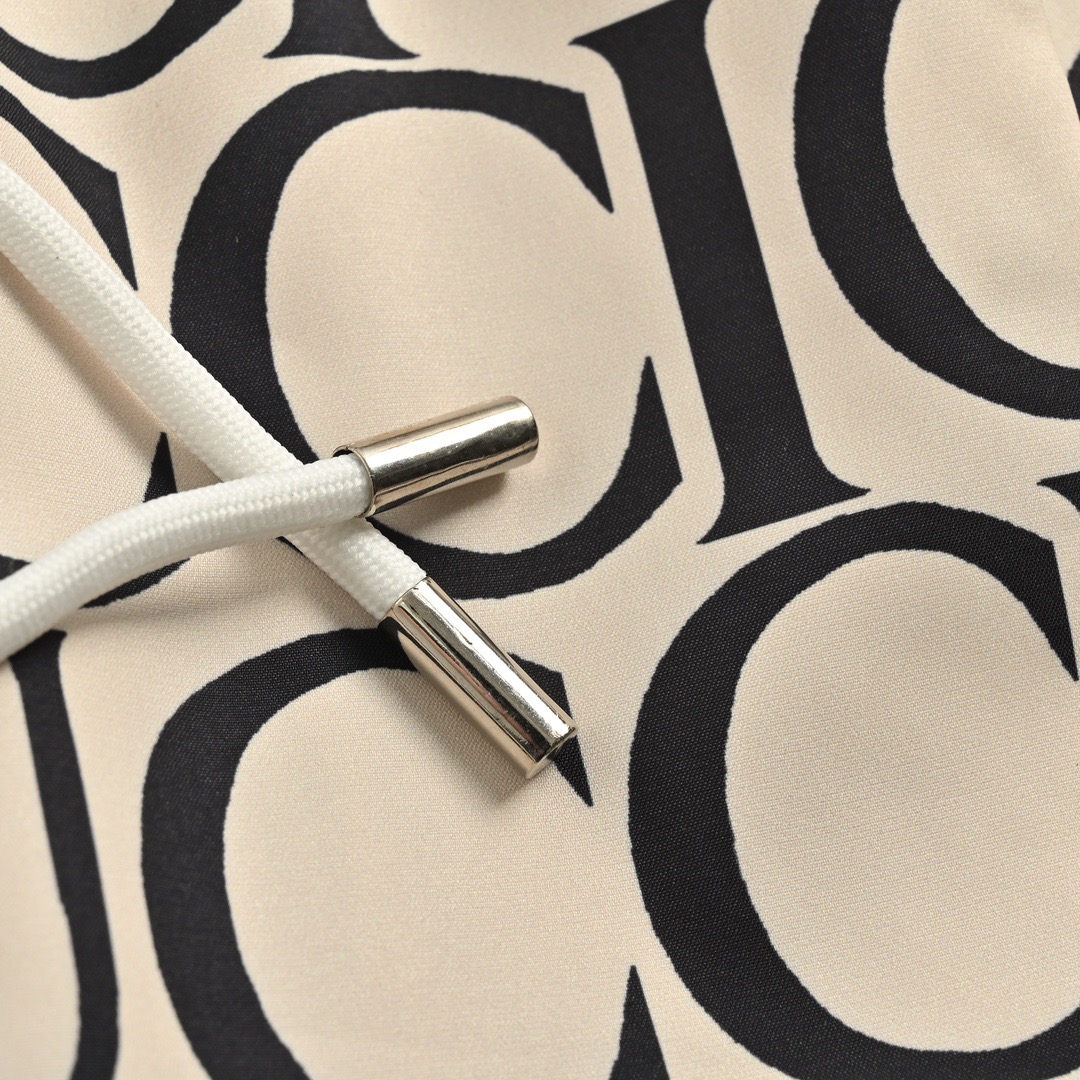 Gucci/古驰 24ss 胶囊系列满印沙滩短裤