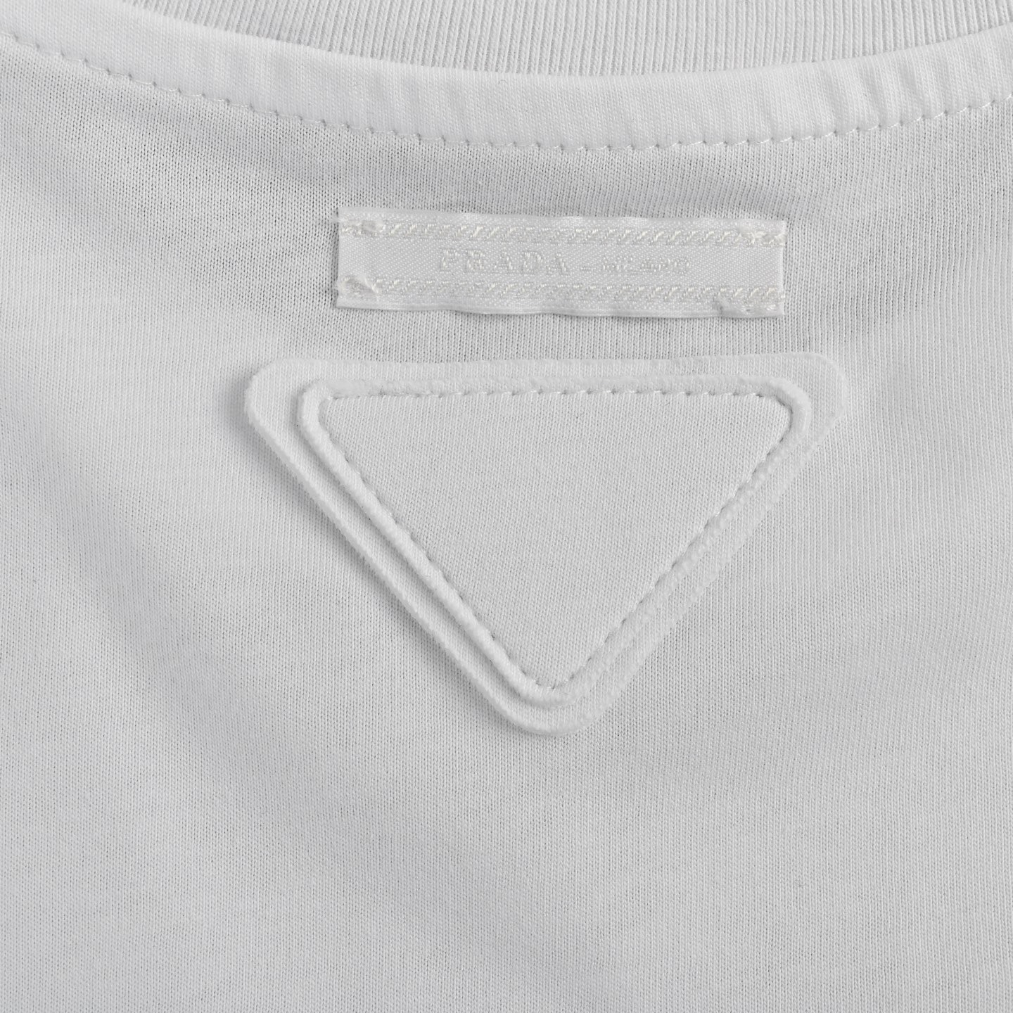 Prada/普拉达 25ss 女款三角布标长袖T恤