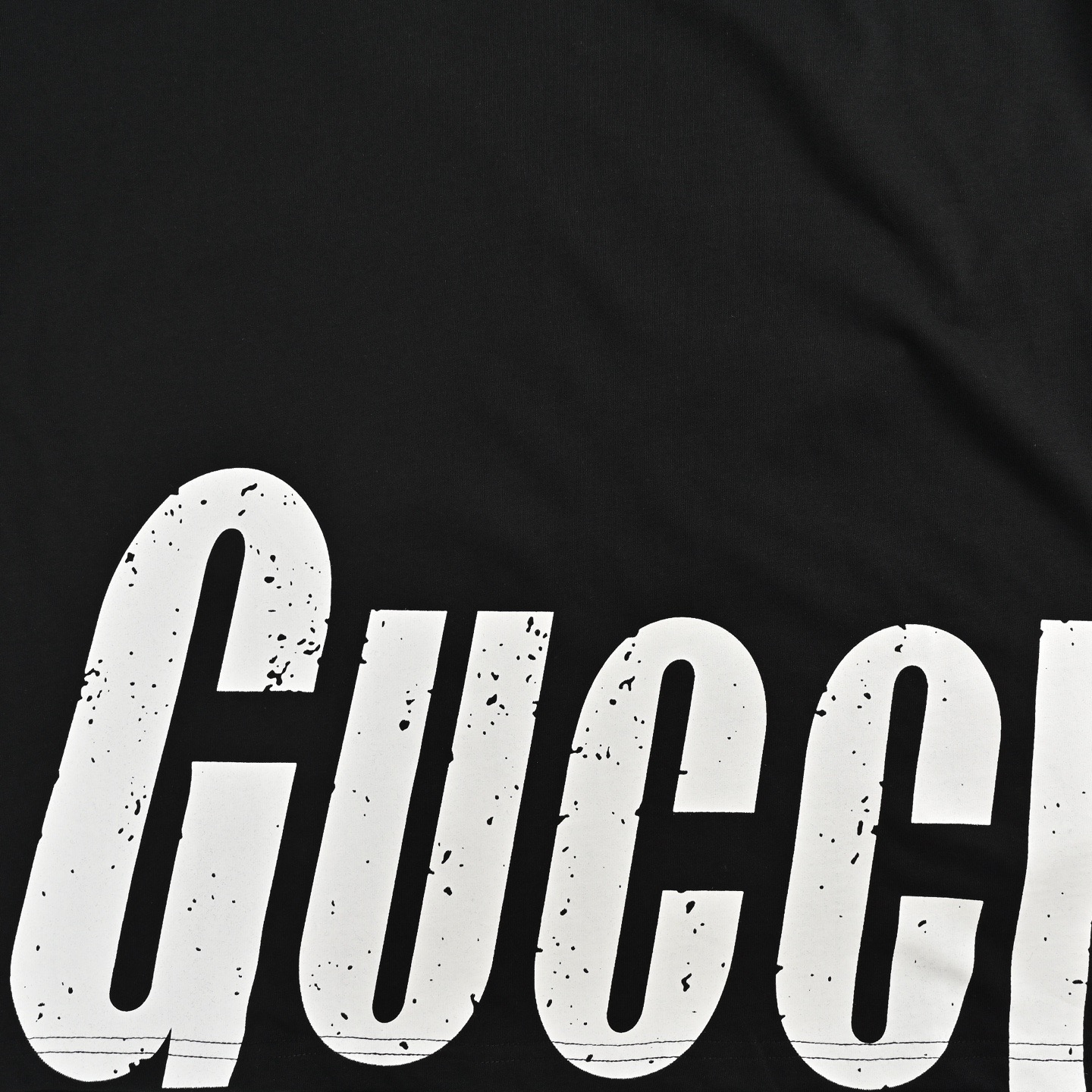 Gucci & Balenciaga 下摆斑驳字母印花短袖 黑 白
