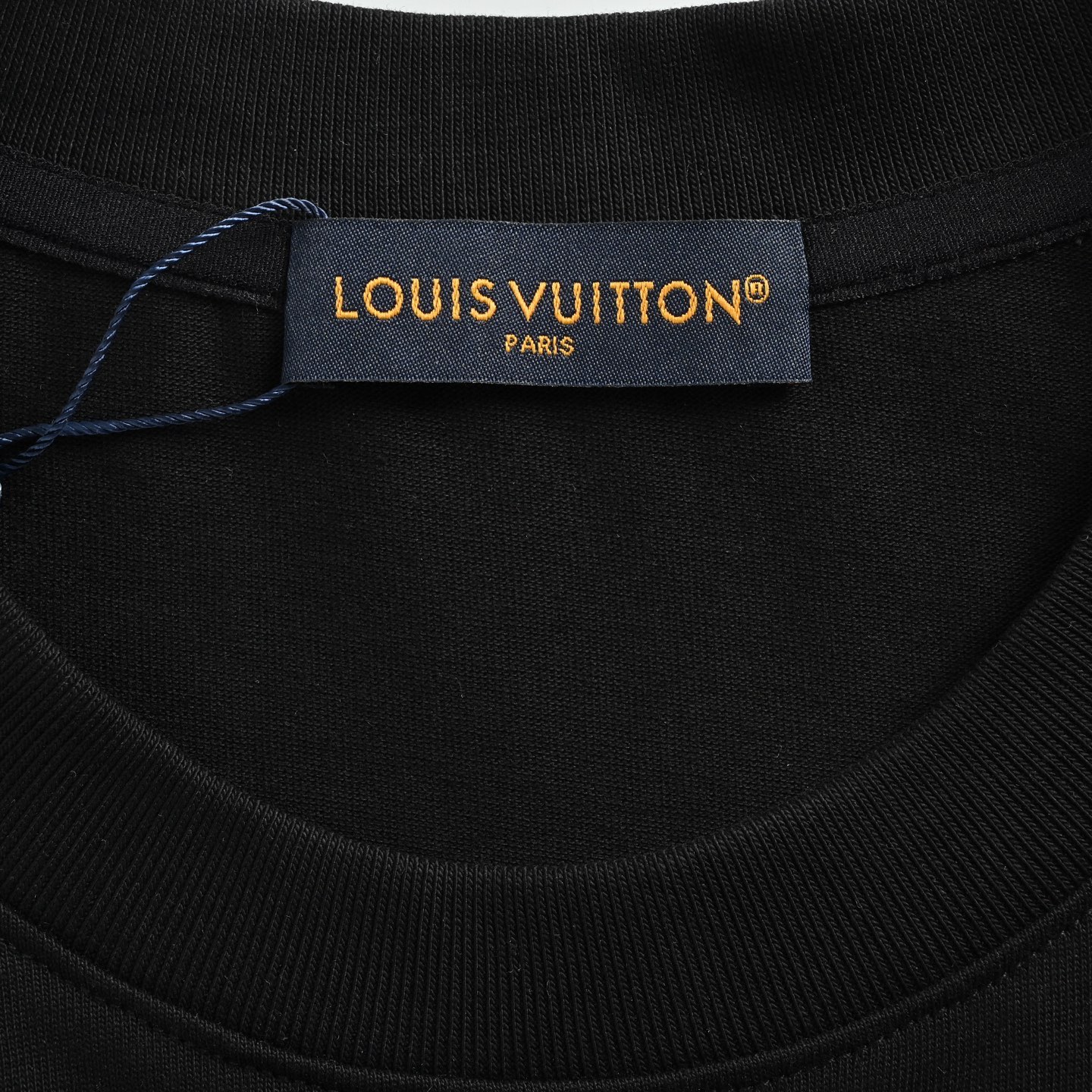 Louis Vuitton/路易威登 25ss 印花logo压胶字母短袖 LV新款T恤短袖 黑色 白色