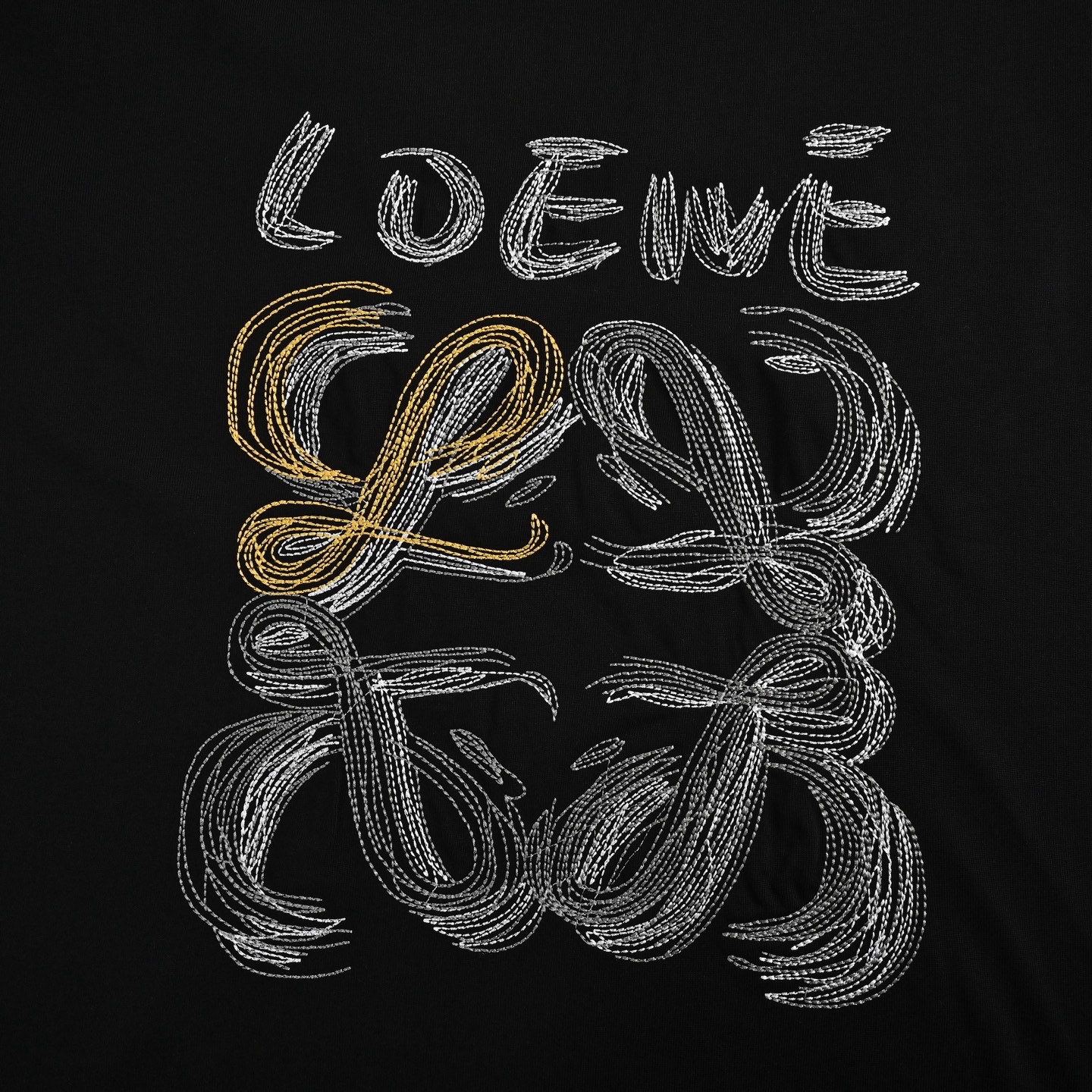 Loewe/罗意威 25ss 线条刺绣logo短袖 黑色 白色