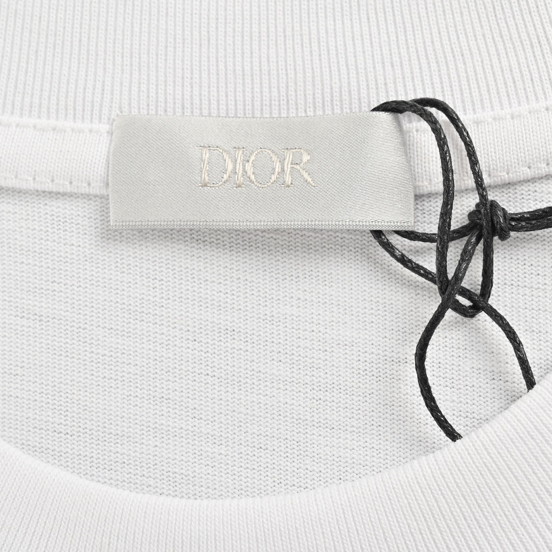 Dior/迪奥 24ss 手绘涂鸦字母印花短袖 白色 黑色-Chinese UA Cheap High Quatity Brand Clothes Bags handbags Sneakers wholesale wholesaler seller from China Factory suppliers Fashion Clothing Shoes best Quality Beautiful Price Dior/迪奥 24ss 手绘涂鸦字母印花短袖 白色 黑色