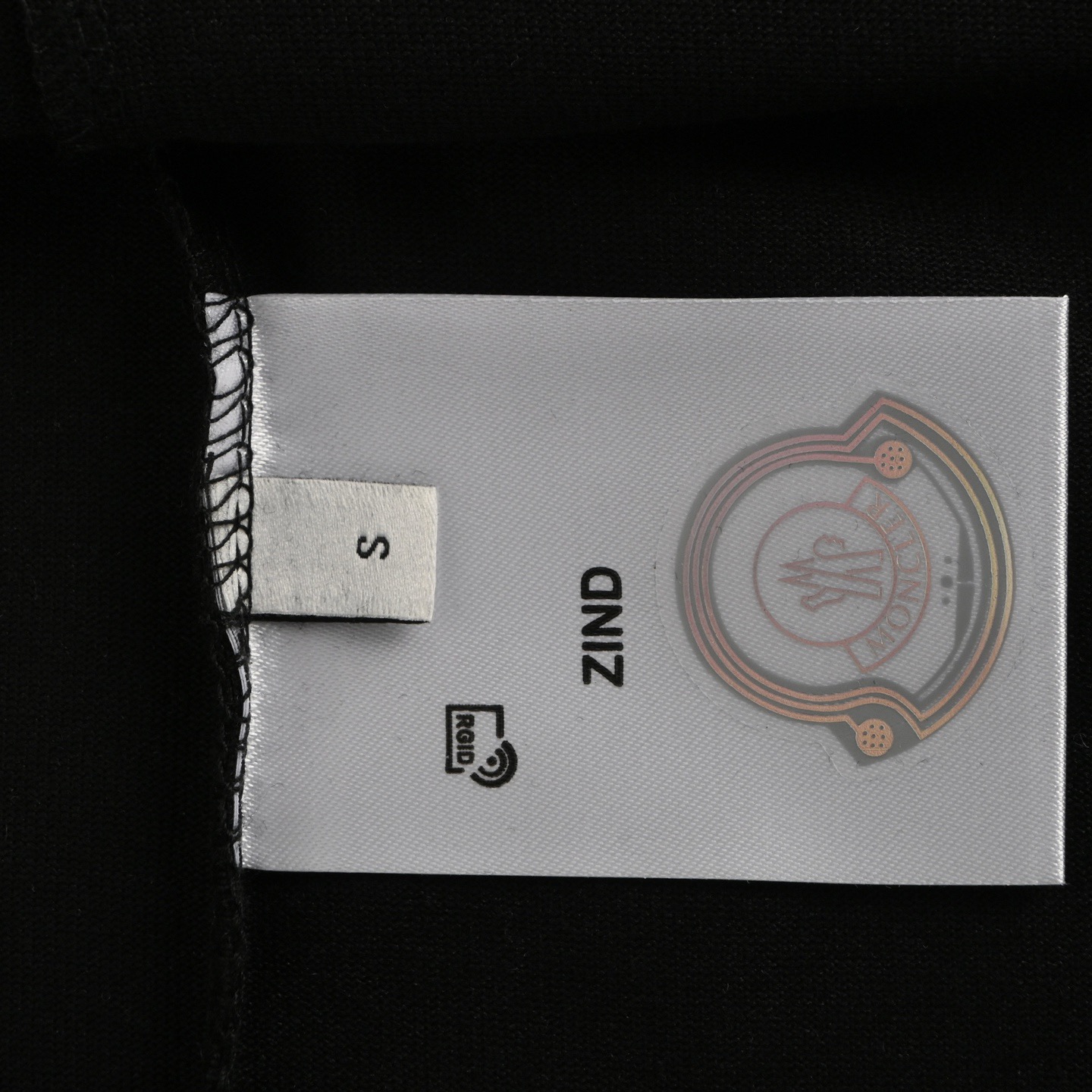 Moncler/蒙口 25ss 坐标字母印花短袖 黑色 白色