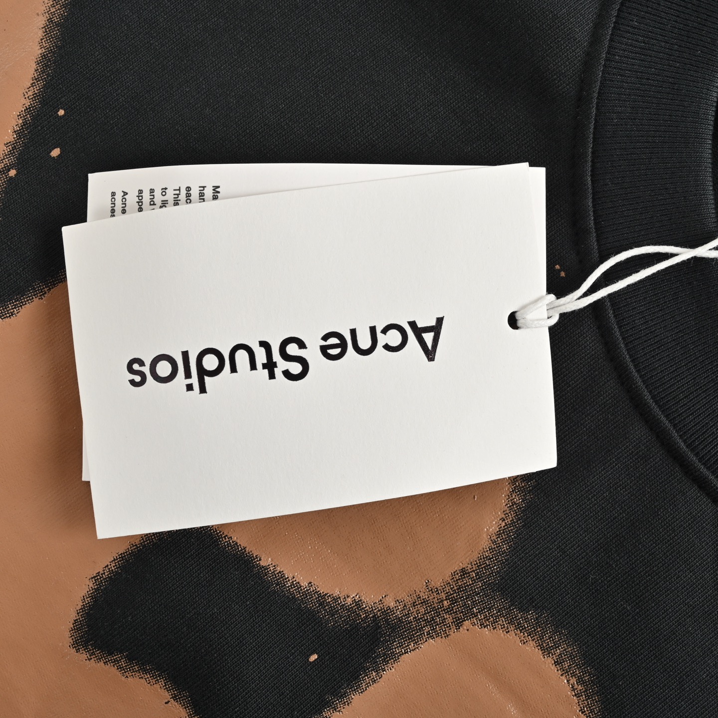 Acne Studio 喷漆字母印花短袖