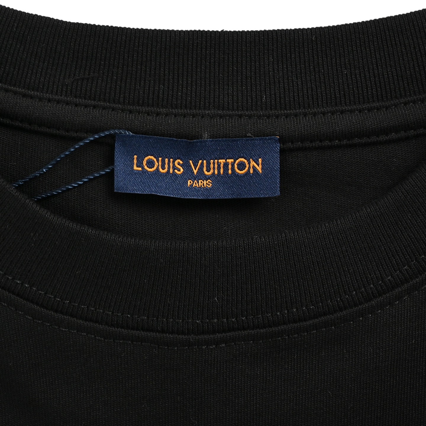 Louis Vuitton/路易威登 25ss 老花字母logo发泡印花短袖-Chinese UA Cheap High Quatity Brand Clothes Bags handbags Sneakers wholesale wholesaler seller from China Factory suppliers Fashion Clothing Shoes best Quality Beautiful Price Louis Vuitton/路易威登 25ss 老花字母logo发泡印花短袖