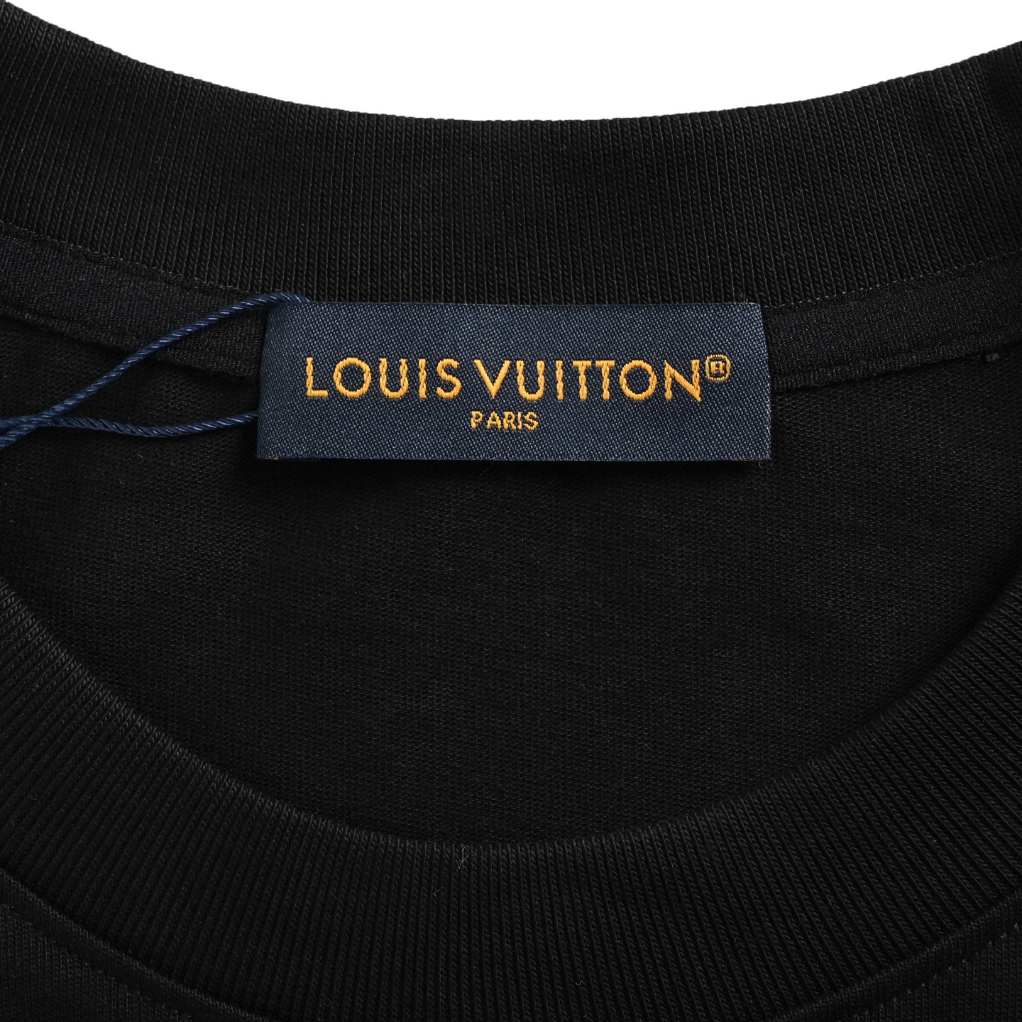 Louis Vuitton/路易威登 25ss 胸口字母印花老花皮牌短袖