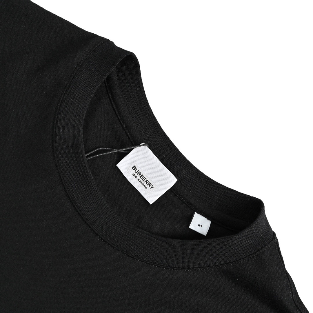 Burberry/巴宝莉 23ss 字母印花短袖