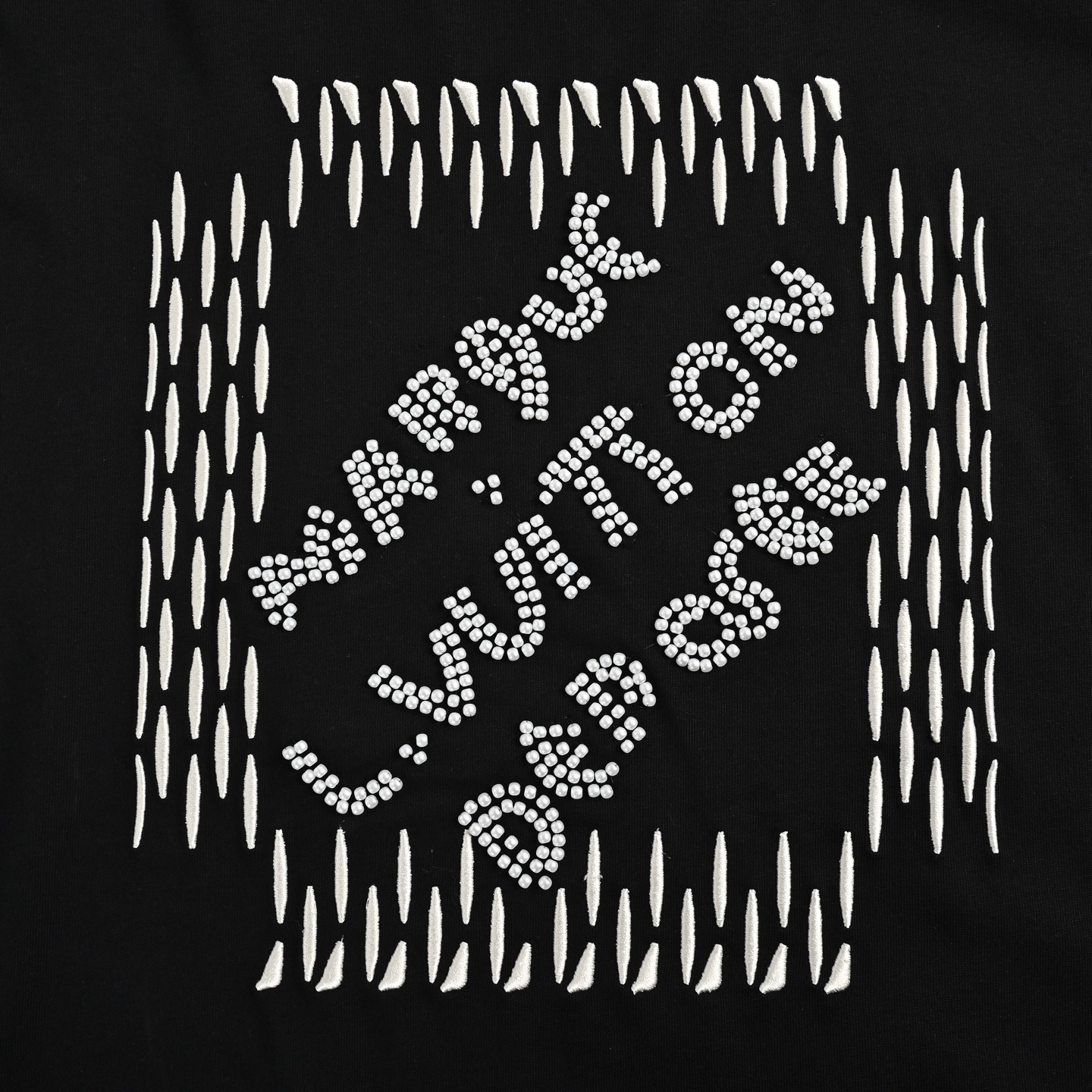 Louis Vuitton/路易威登 24ss 串珠字母刺绣短袖