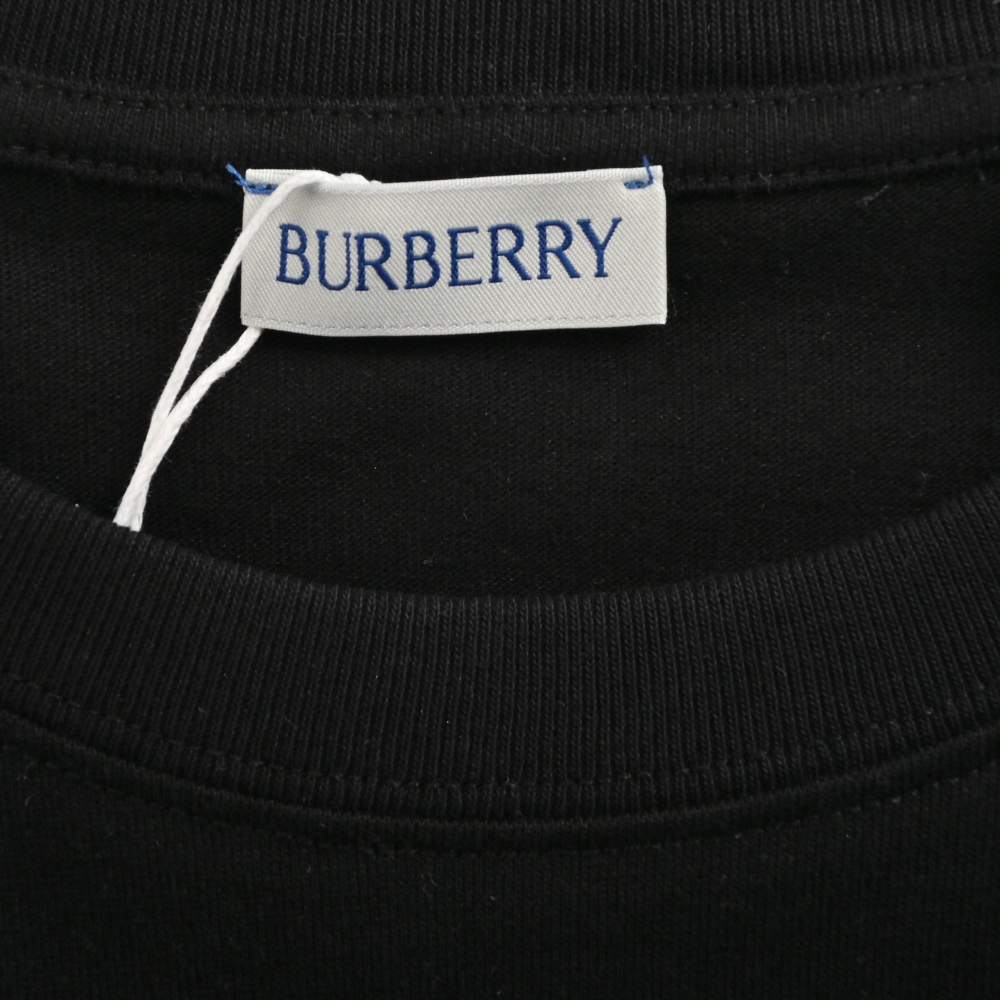 Burberry/巴宝莉 25ss 雏菊印花短袖