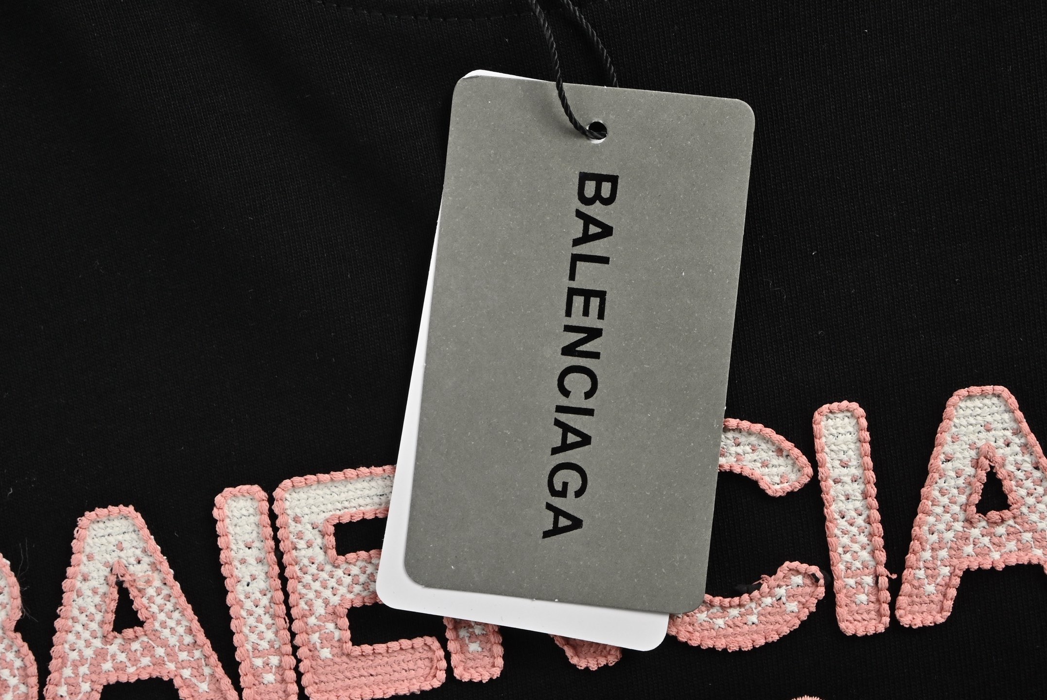 Balenciaga/巴黎世家 25ss 渐变字母刺绣短袖