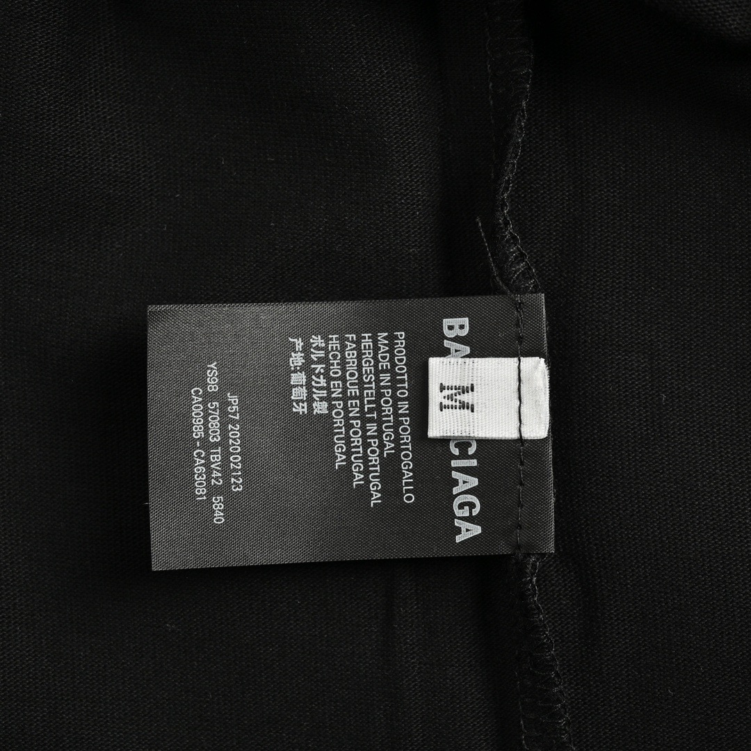Balenciaga/巴黎世家 24ss 斑驳做旧字母logo短袖 黑 白
