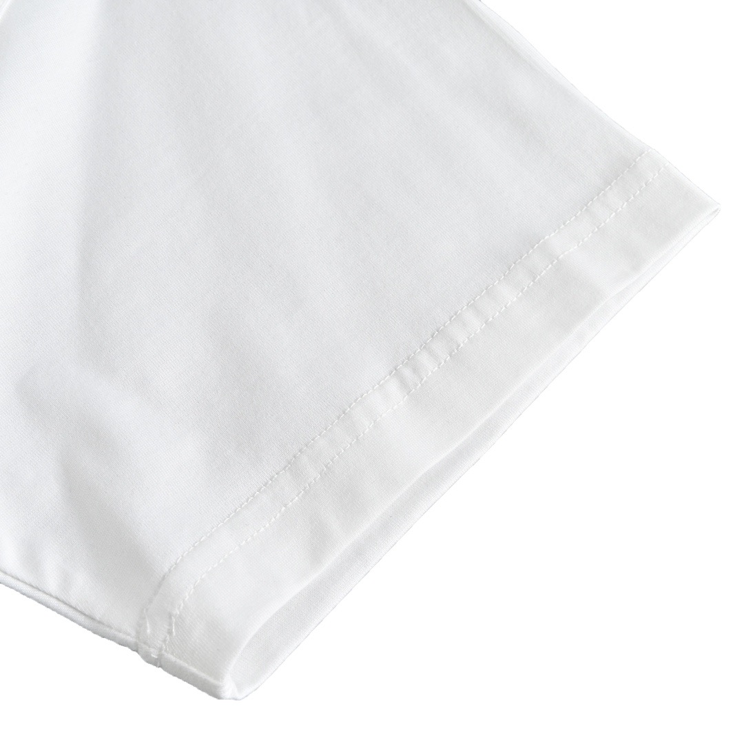 Burberry /巴宝莉 23ss 兔年限定兔子字母印花短袖