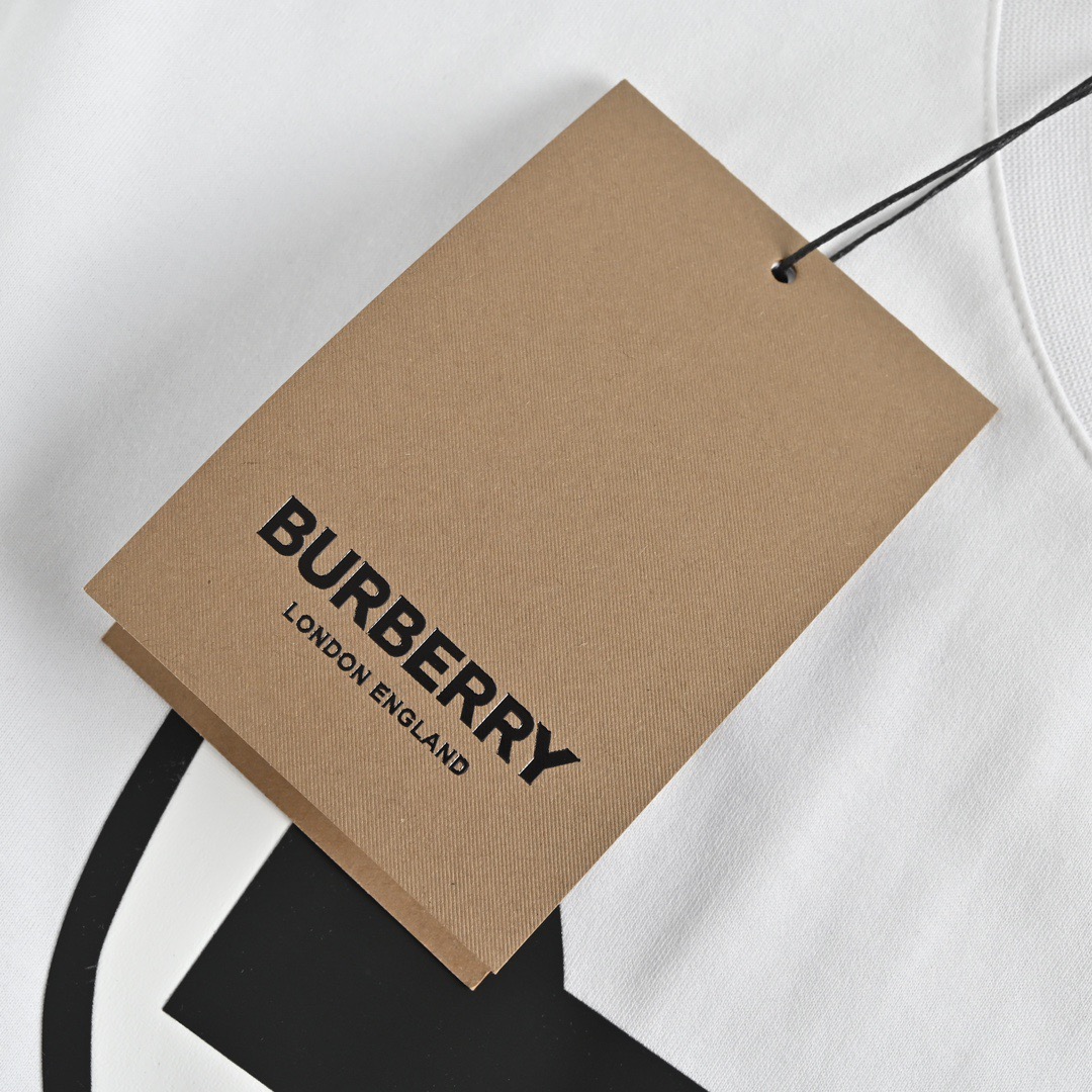 Burberry /巴宝莉 23ss 兔年限定兔子字母印花短袖