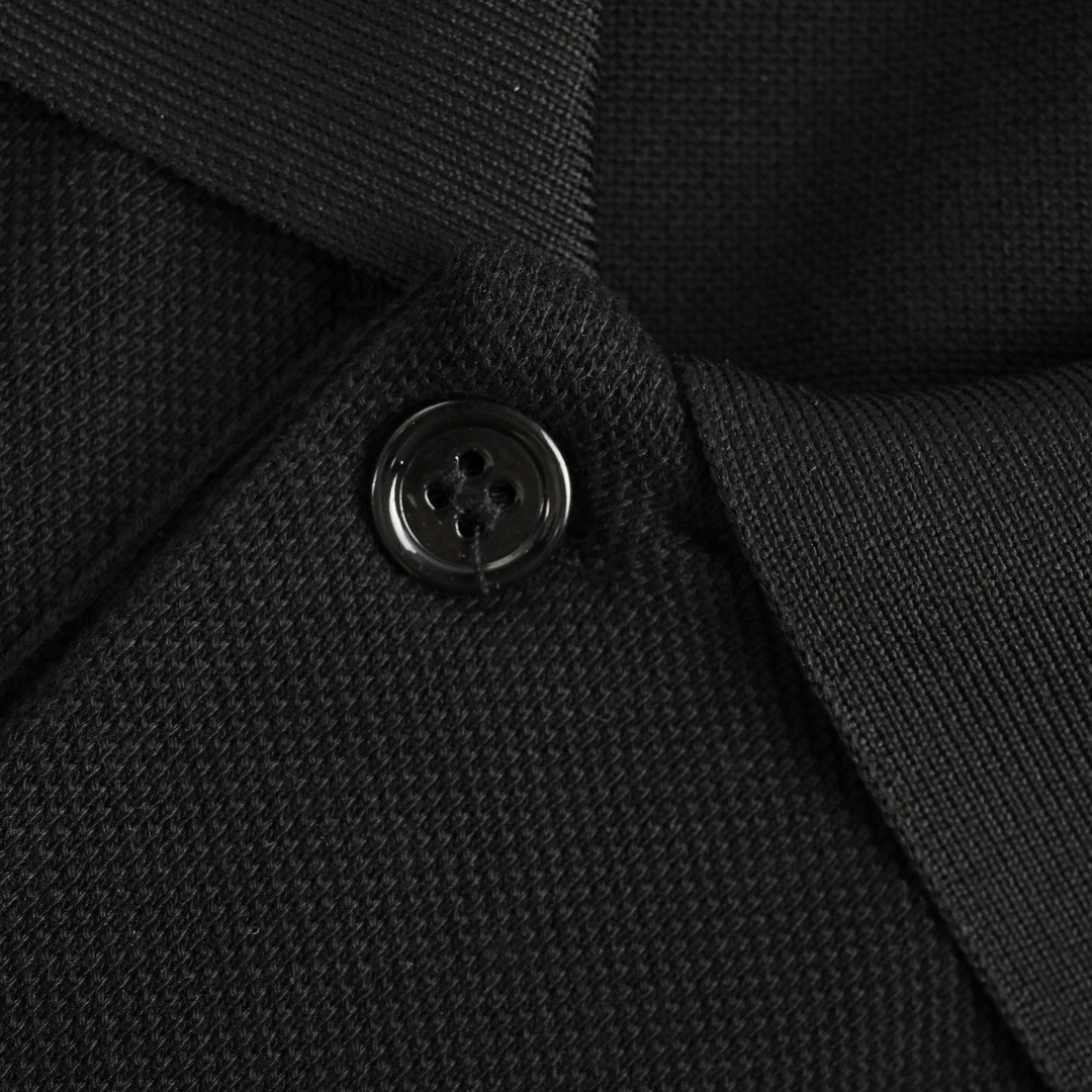 Burberry/巴宝莉 24ss 翻折绣口战马印花Polo短袖