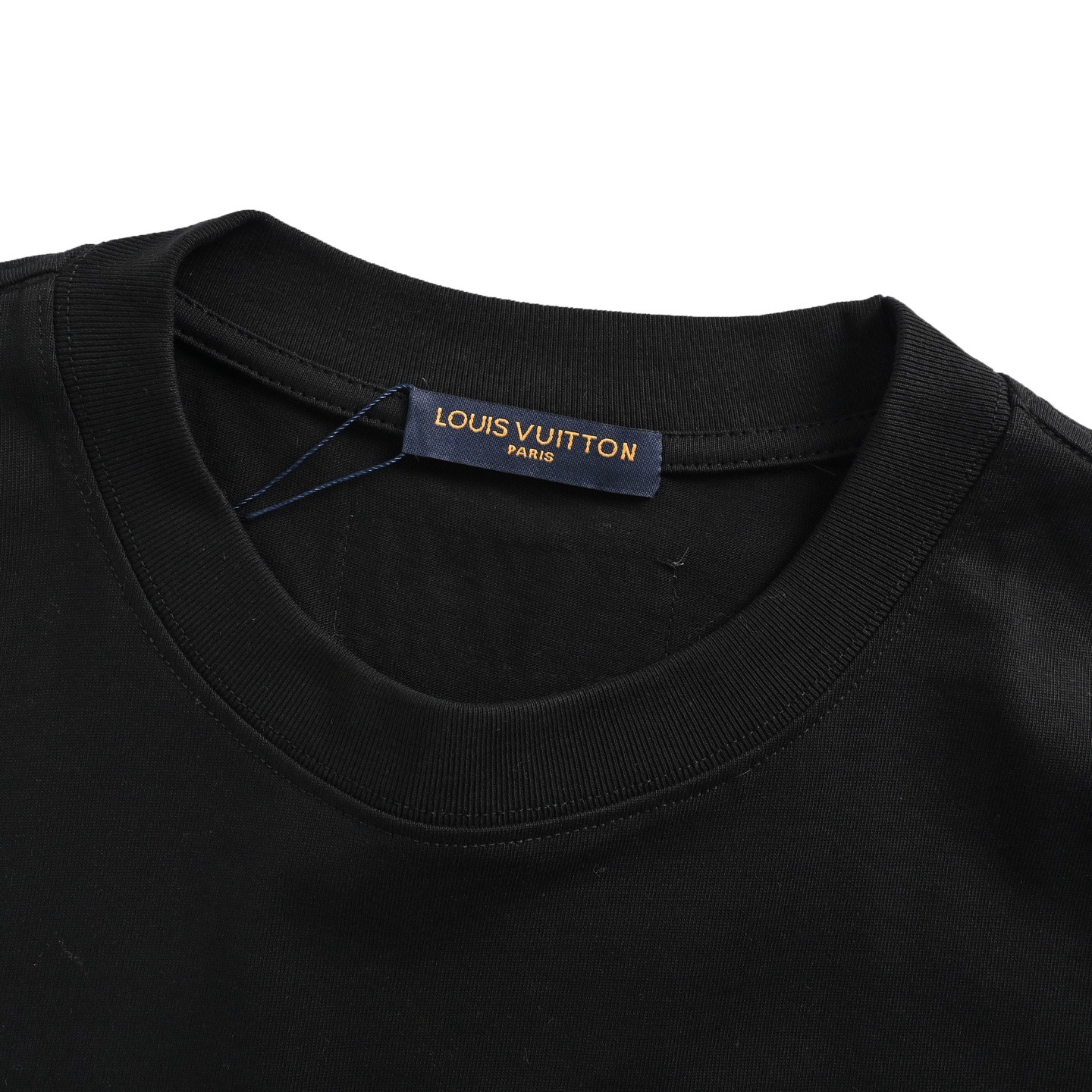 Louis Vuitton/路易威登 25ss 云朵大字母logo刺绣短袖 黑色 白色