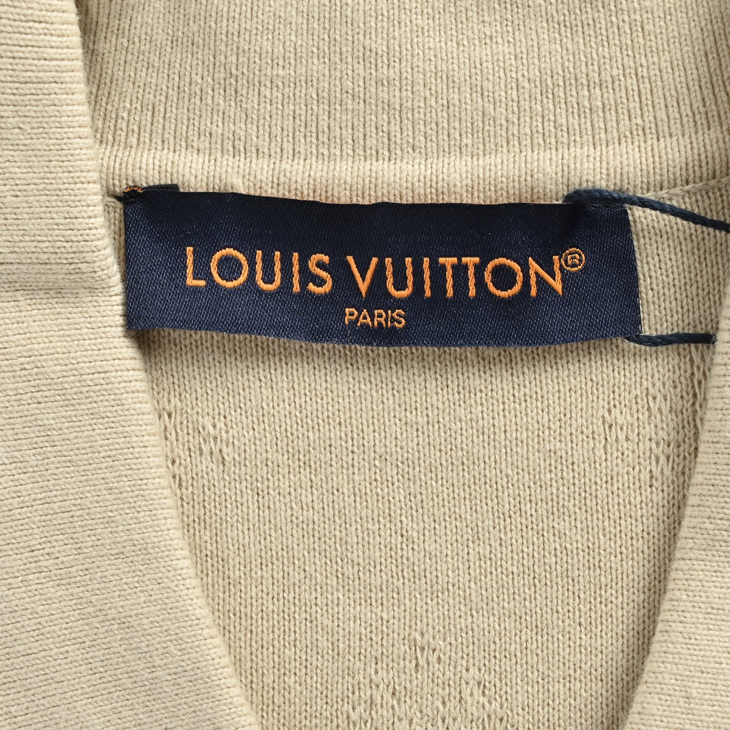 Louis Vuitton/路易威登 25ss 口袋提花logo针织短袖衬衫-Chinese UA Cheap High Quatity Brand Clothes Bags handbags Sneakers wholesale wholesaler seller from China Factory suppliers Fashion Clothing Shoes best Quality Beautiful Price Louis Vuitton/路易威登 25ss 口袋提花logo针织短袖衬衫