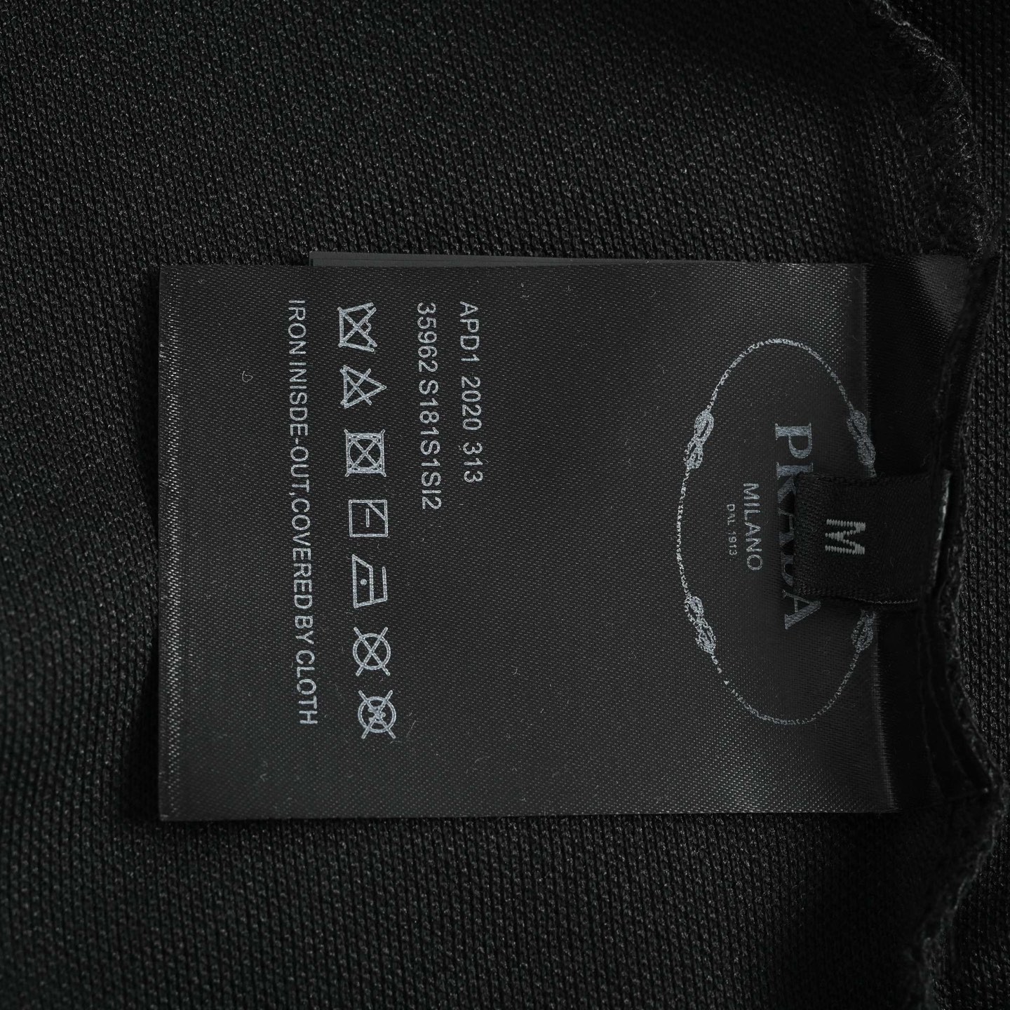 Prada/普拉达 经典三角标Polo短袖-Chinese UA Cheap High Quatity Brand Clothes Bags handbags Sneakers wholesale wholesaler seller from China Factory suppliers Fashion Clothing Shoes best Quality Beautiful Price Prada/普拉达 经典三角标Polo短袖