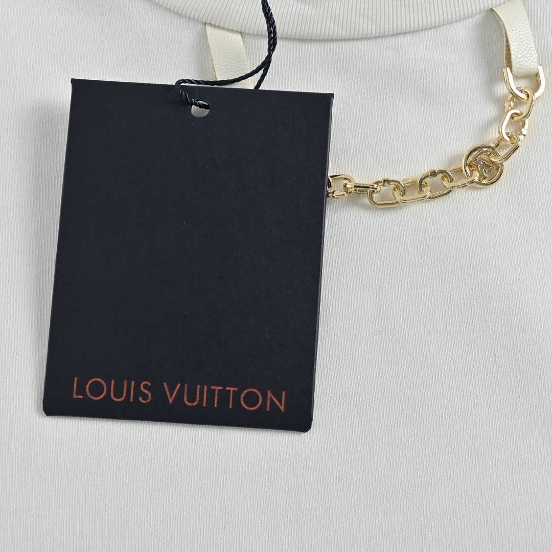Louis Vuitton/路易威登 23ss 单宁牛仔口袋短袖 白色/黑色-Chinese UA Cheap High Quatity Brand Clothes Bags handbags Sneakers wholesale wholesaler seller from China Factory suppliers Fashion Clothing Shoes best Quality Beautiful Price Louis Vuitton/路易威登 23ss 单宁牛仔口袋短袖 白色/黑色