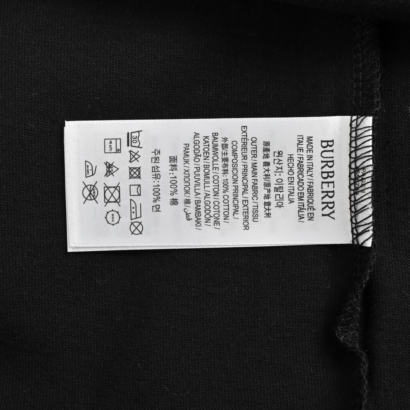 Burberry/巴宝莉 25ss 蛇年限定后背logo印花短袖-Chinese UA Cheap High Quatity Brand Clothes Bags handbags Sneakers wholesale wholesaler seller from China Factory suppliers Fashion Clothing Shoes best Quality Beautiful Price Burberry/巴宝莉 25ss 蛇年限定后背logo印花短袖