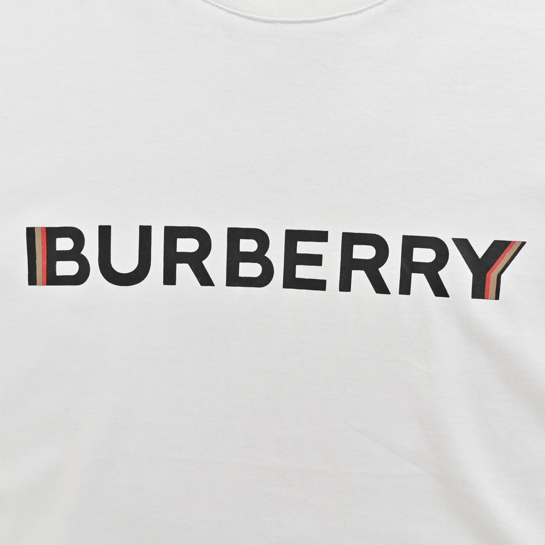 Burberry/巴宝莉 经典重影字母印花短袖 修身版型