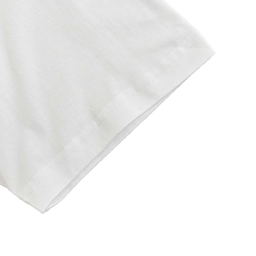 Burberry/巴宝莉 经典重影字母印花短袖 修身版型