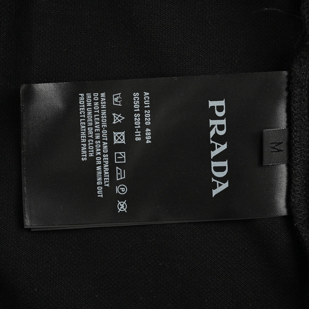 Prada/普拉达 24ss 红色饰条尼龙口袋Polo短袖 胸前经典红色皮标字母logo