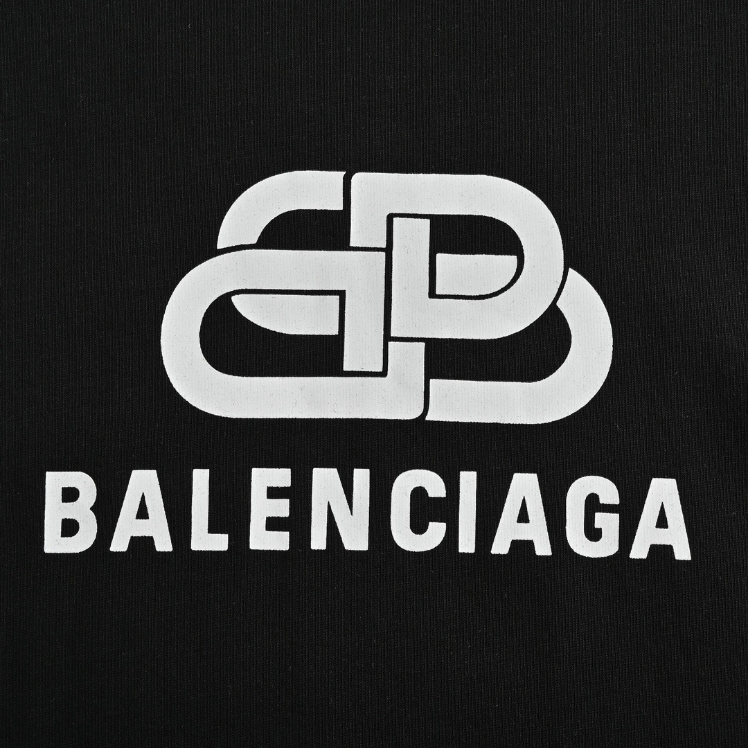 Balenciaga/巴黎世家 经典锁扣印花短袖-Chinese UA Cheap High Quatity Brand Clothes Bags handbags Sneakers wholesale wholesaler seller from China Factory suppliers Fashion Clothing Shoes best Quality Beautiful Price Balenciaga/巴黎世家 经典锁扣印花短袖