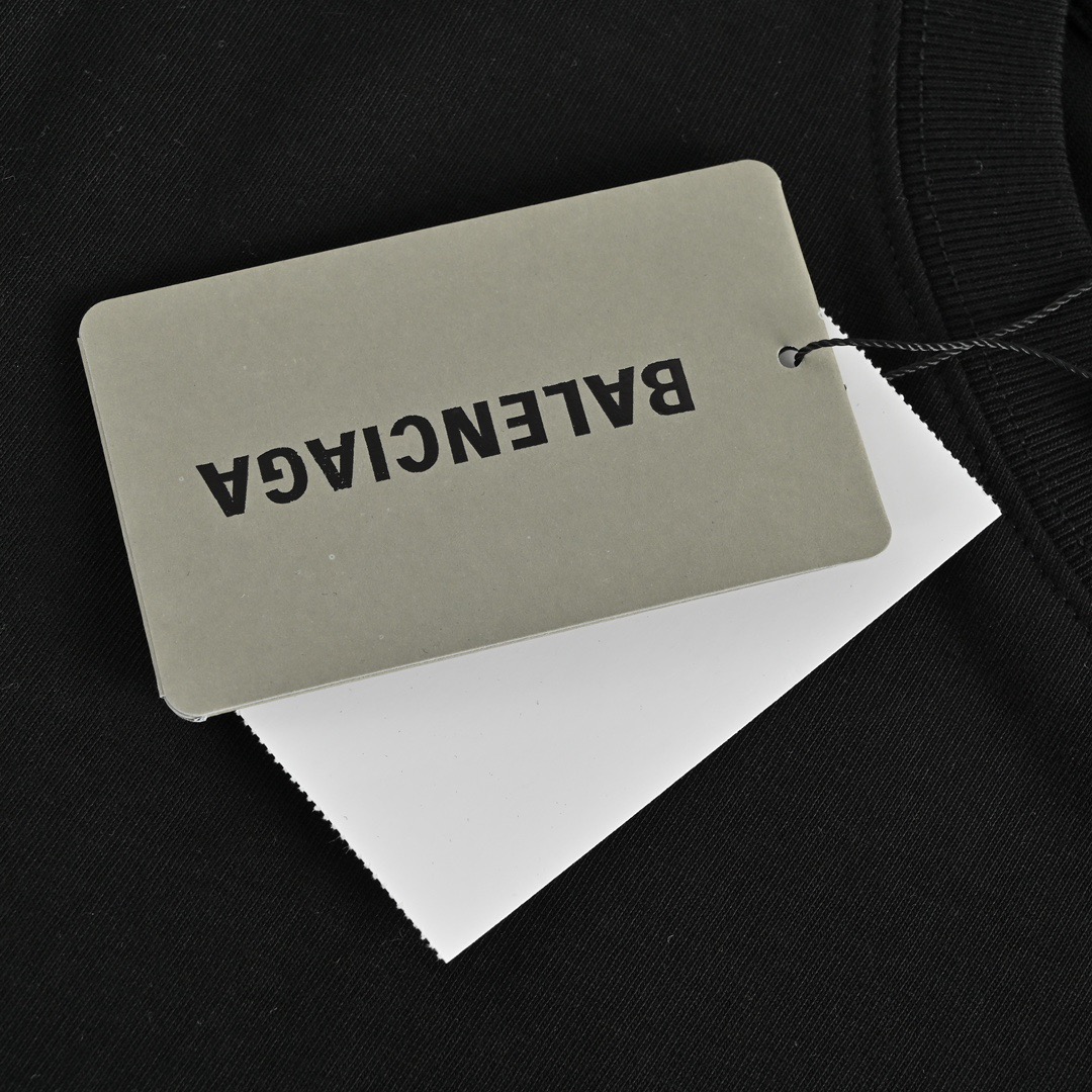 Balenciaga/巴黎世家 经典锁扣印花短袖-Chinese UA Cheap High Quatity Brand Clothes Bags handbags Sneakers wholesale wholesaler seller from China Factory suppliers Fashion Clothing Shoes best Quality Beautiful Price Balenciaga/巴黎世家 经典锁扣印花短袖