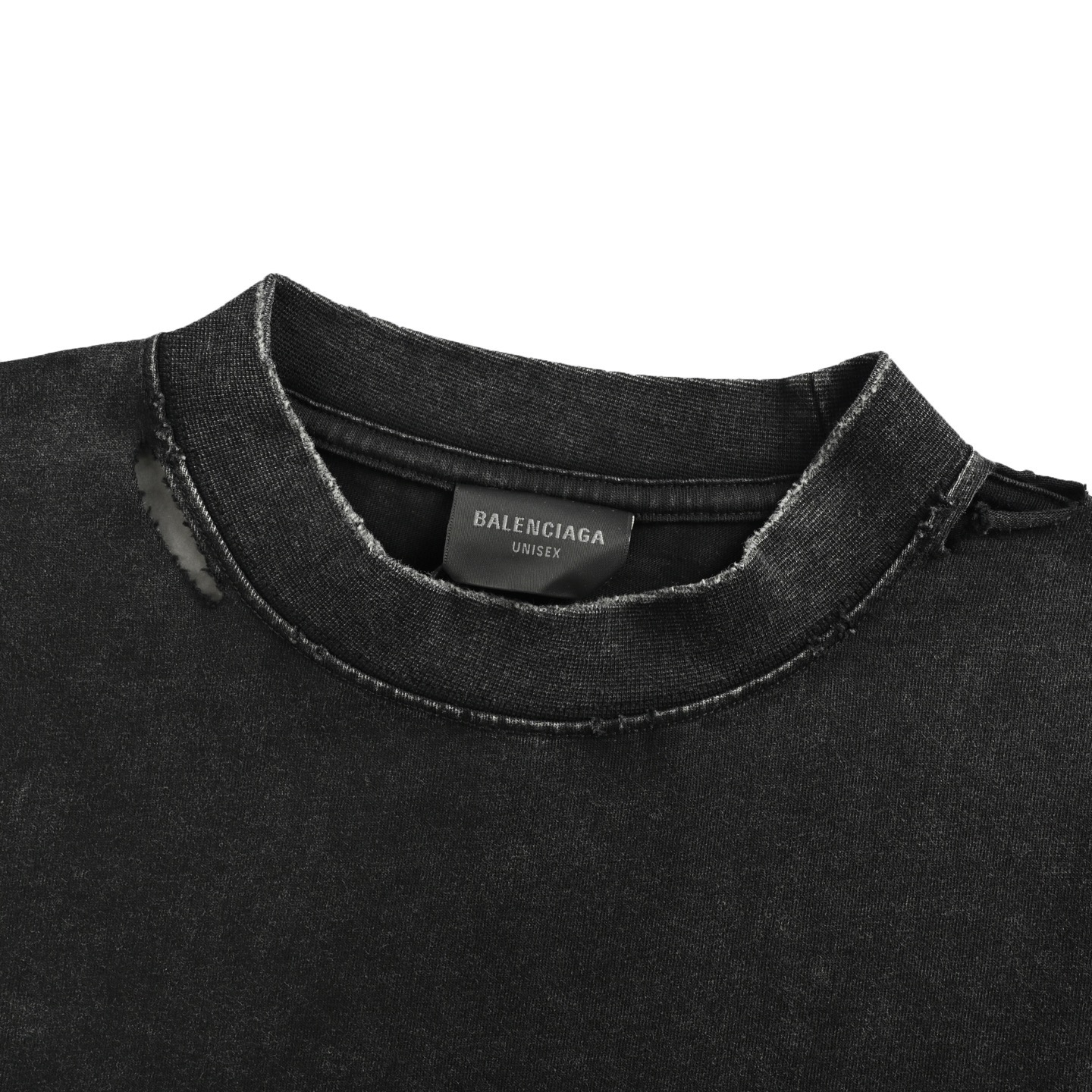 Balenciaga/巴黎世家 25ss 情人节限定爱心字母破洞水洗短袖-Chinese UA Cheap High Quatity Brand Clothes Bags handbags Sneakers wholesale wholesaler seller from China Factory suppliers Fashion Clothing Shoes best Quality Beautiful Price Balenciaga/巴黎世家 25ss 情人节限定爱心字母破洞水洗短袖