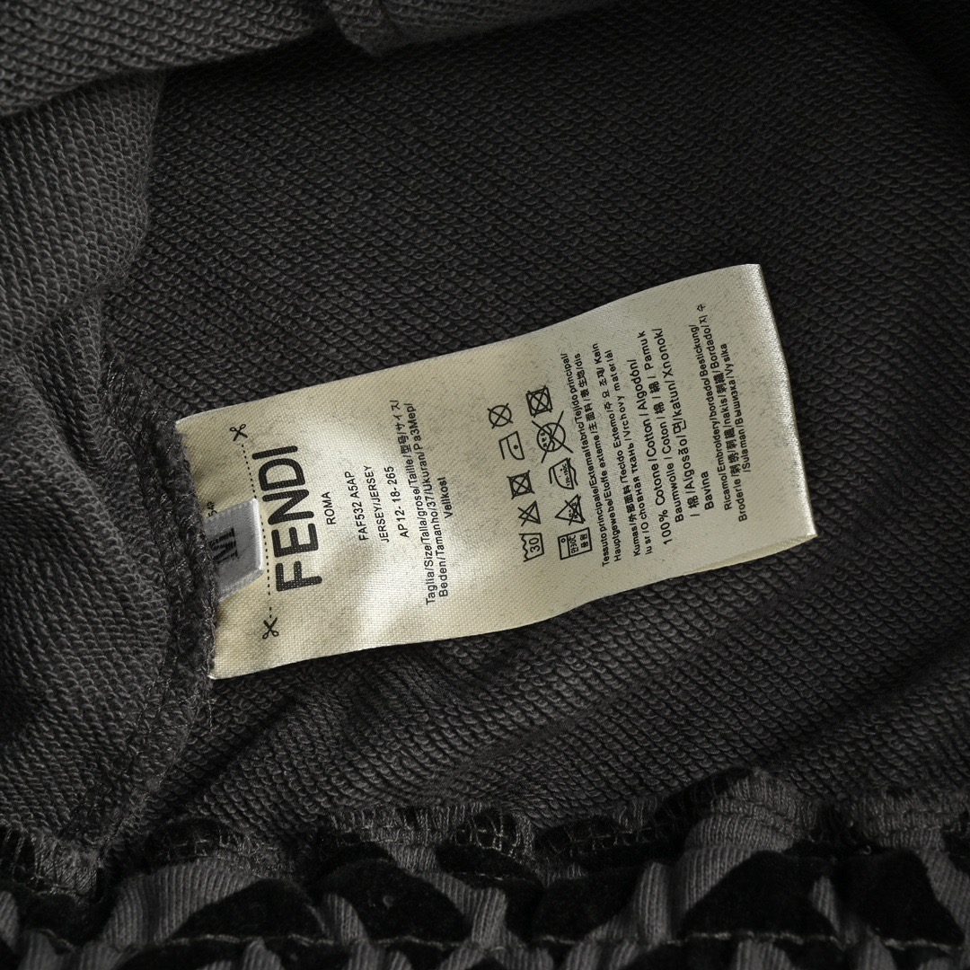 Fendi/芬迪 24ss FF植绒斜纹字母短裤 白色 灰色 黑色