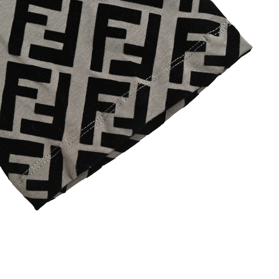 Fendi/芬迪 24ss FF满印植绒短袖-Chinese UA Cheap High Quatity Brand Clothes Bags handbags Sneakers wholesale wholesaler seller from China Factory suppliers Fashion Clothing Shoes best Quality Beautiful Price Fendi/芬迪 24ss FF满印植绒短袖