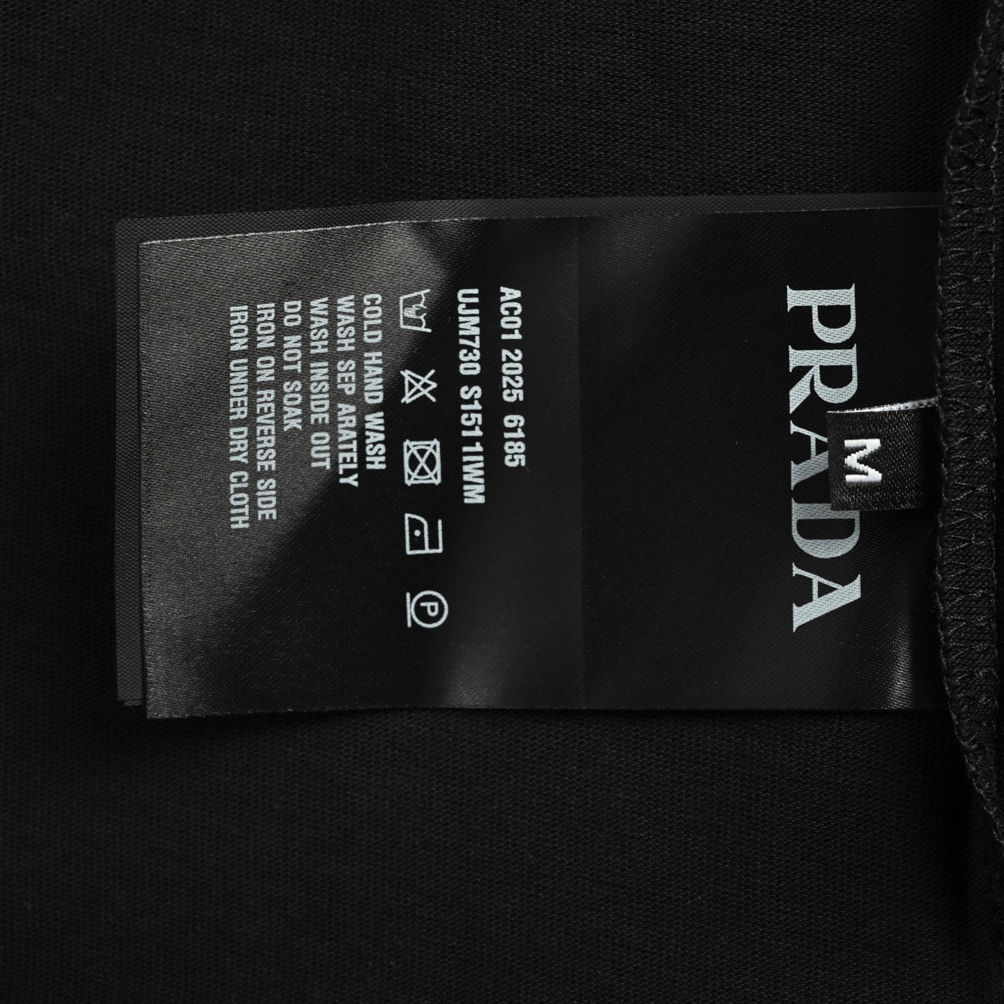 Prada/普拉达 24ss 三角标明线口袋短袖