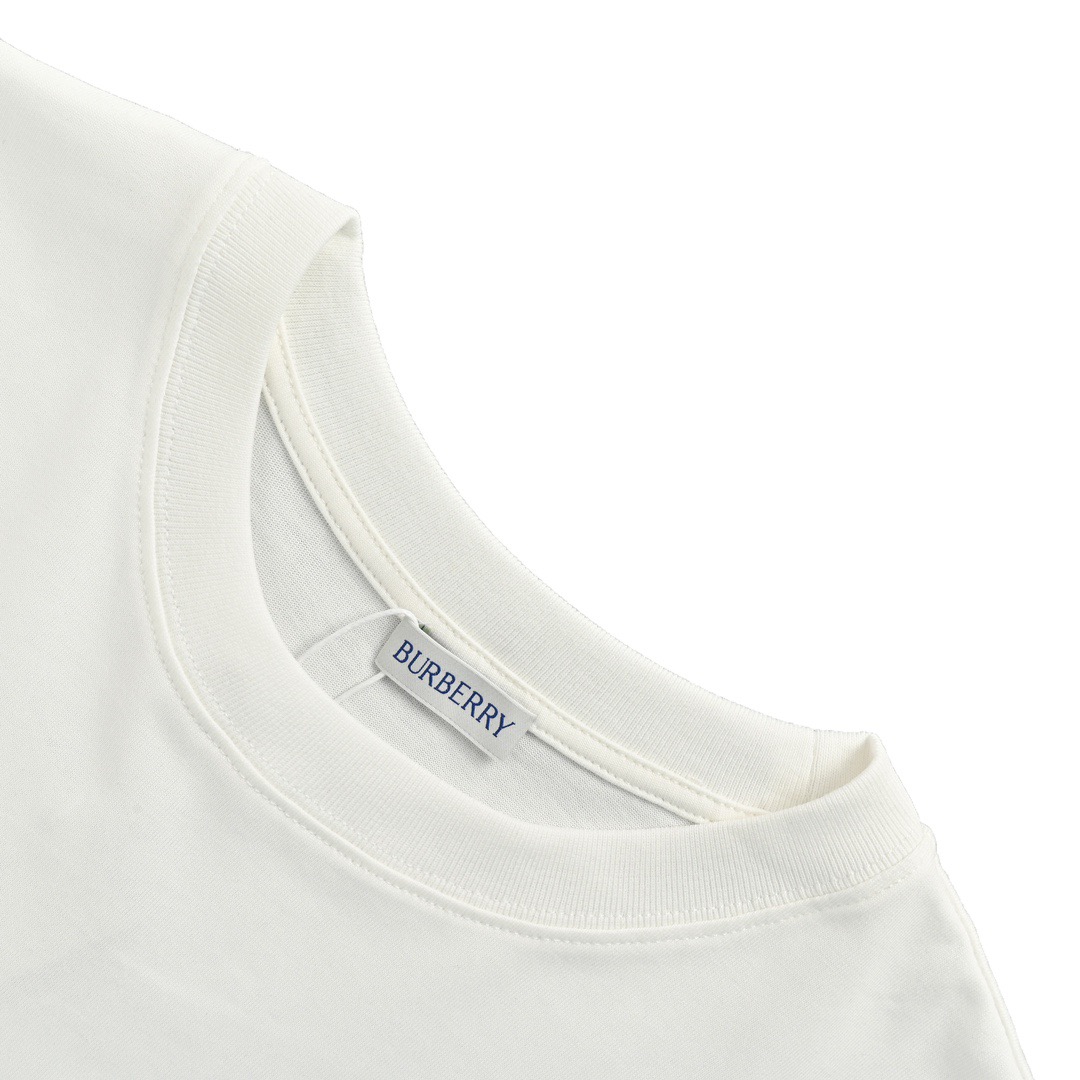 Burberry/巴宝莉 24ss 条纹印花刺绣战马短袖-Chinese UA Cheap High Quatity Brand Clothes Bags handbags Sneakers wholesale wholesaler seller from China Factory suppliers Fashion Clothing Shoes best Quality Beautiful Price Burberry/巴宝莉 24ss 条纹印花刺绣战马短袖