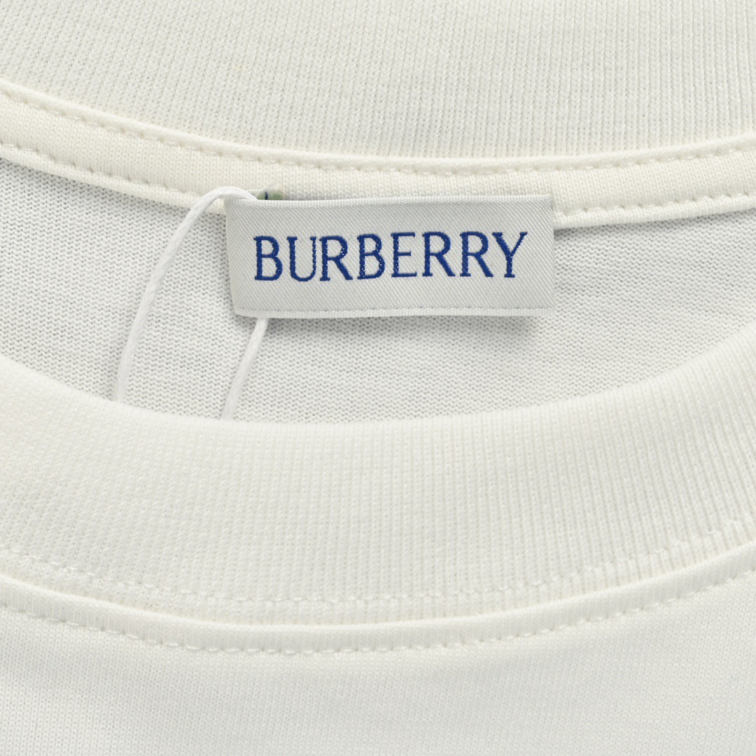 Burberry/巴宝莉 24ss 条纹印花刺绣战马短袖-Chinese UA Cheap High Quatity Brand Clothes Bags handbags Sneakers wholesale wholesaler seller from China Factory suppliers Fashion Clothing Shoes best Quality Beautiful Price Burberry/巴宝莉 24ss 条纹印花刺绣战马短袖