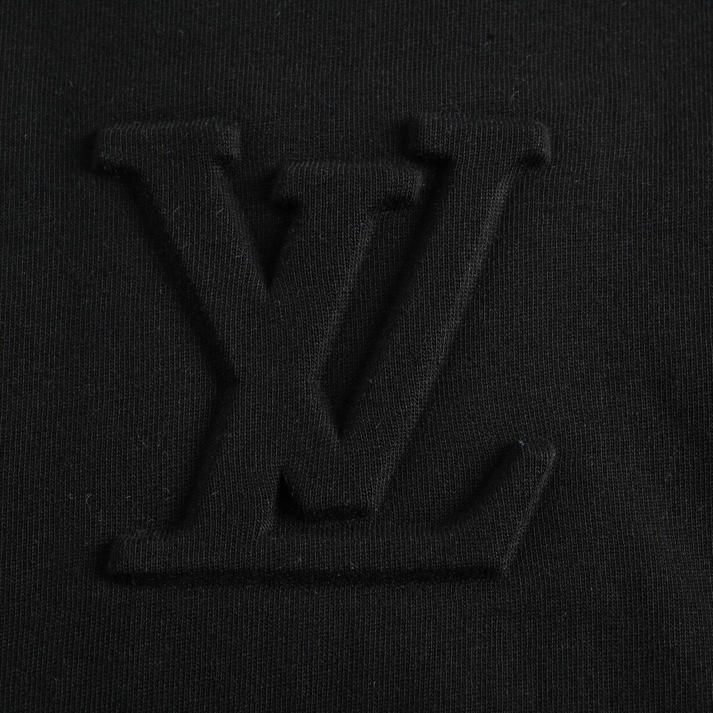 Louis Vuitton/路易威登 立体浮雕压花logo短袖