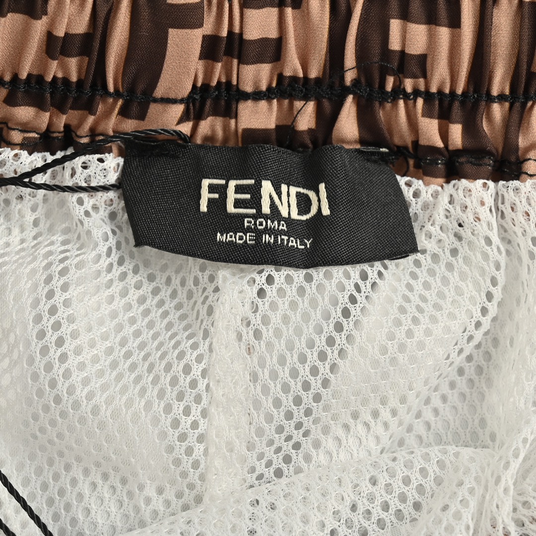 Fendi/芬迪 24ss FF满印沙滩短裤 FF满印短裤进口高支高密的全棉梭织面料