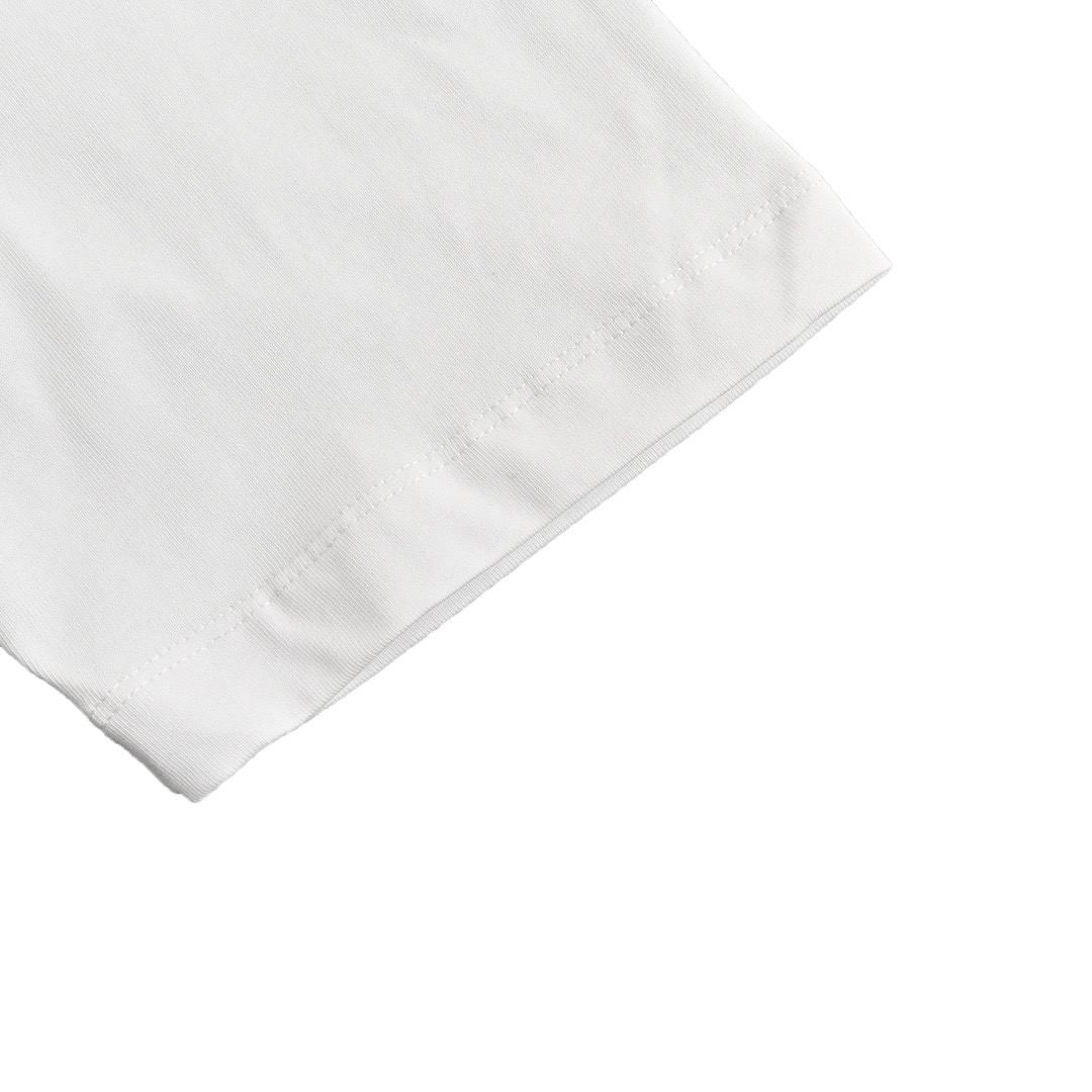 Fendi/芬迪 24ss 胸包印花短袖 黑 白