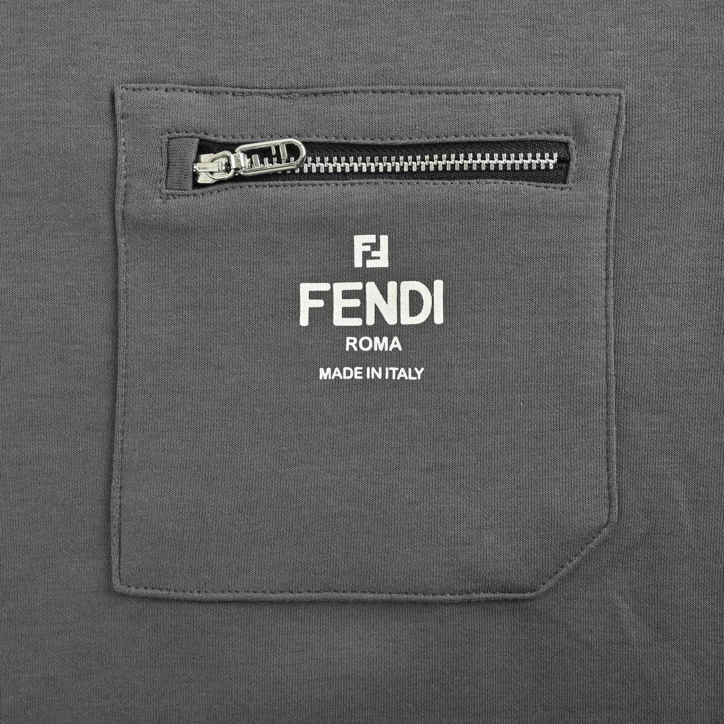 Fendi/芬迪 25ss 口袋拉链印花短袖 fendi新款短袖圆领宽松T恤