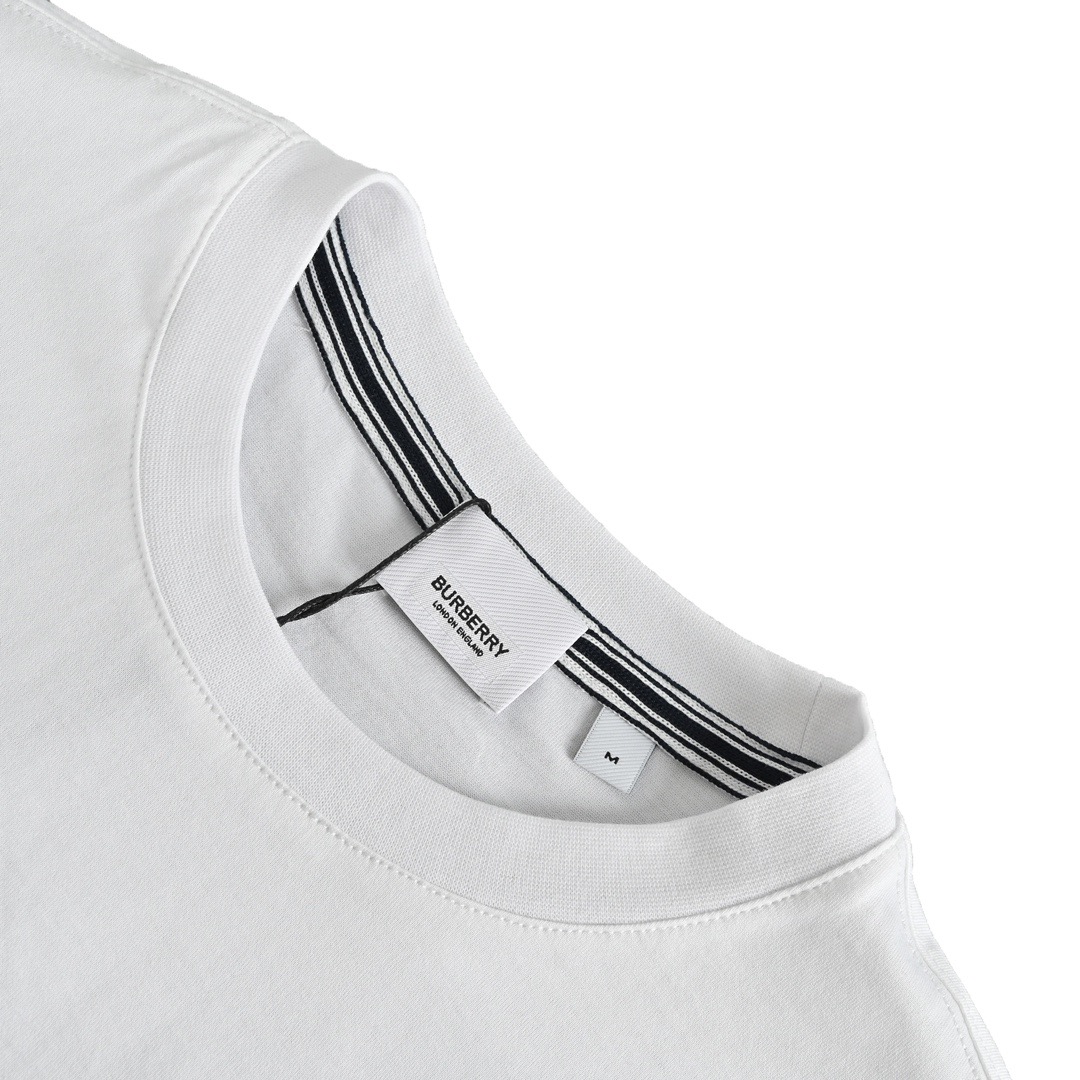 Burberry/巴宝莉 23ss 压胶字母小标印花短袖