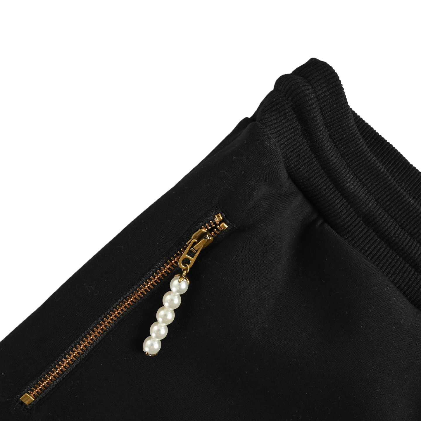 Louis Vuitton/路易威登 24ss 珍珠吊坠刺绣短裤-Chinese UA Cheap High Quatity Brand Clothes Bags handbags Sneakers wholesale wholesaler seller from China Factory suppliers Fashion Clothing Shoes best Quality Beautiful Price Louis Vuitton/路易威登 24ss 珍珠吊坠刺绣短裤